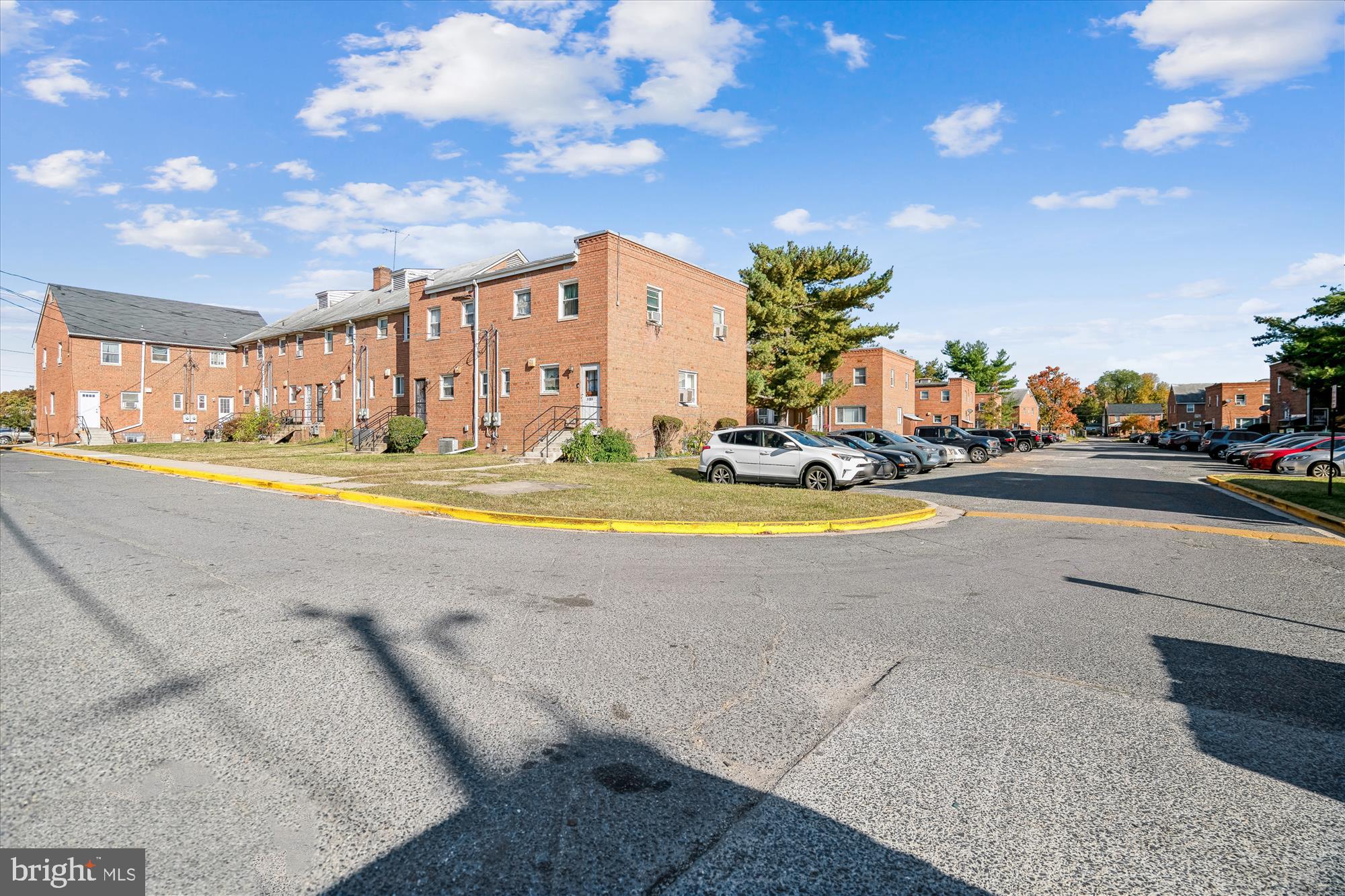 SERENE TOWNHOUSE VILLAGE - Residential