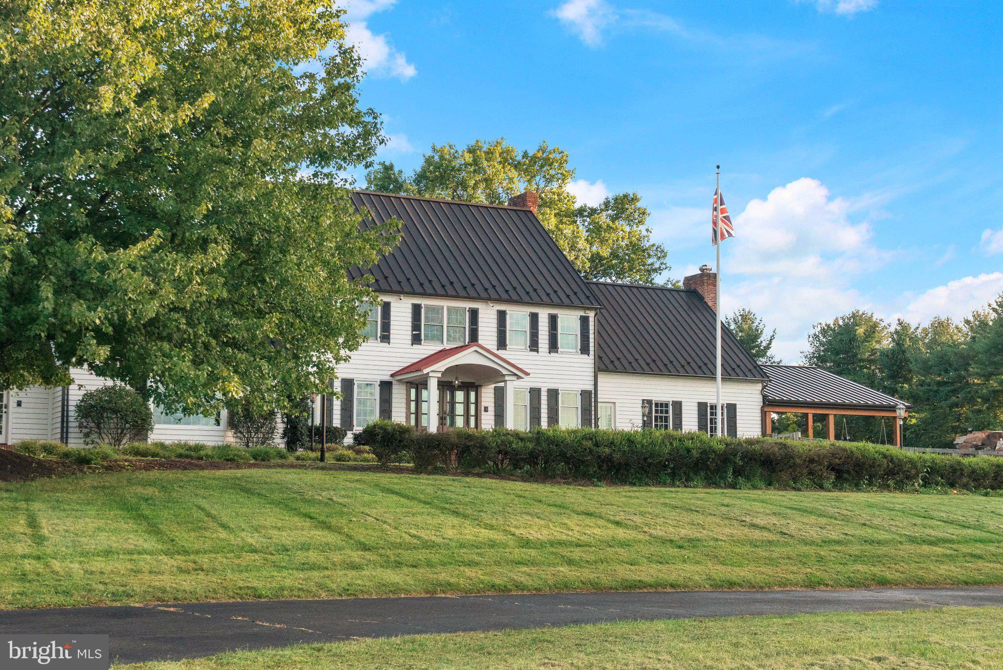 360 WOODHILL ROAD