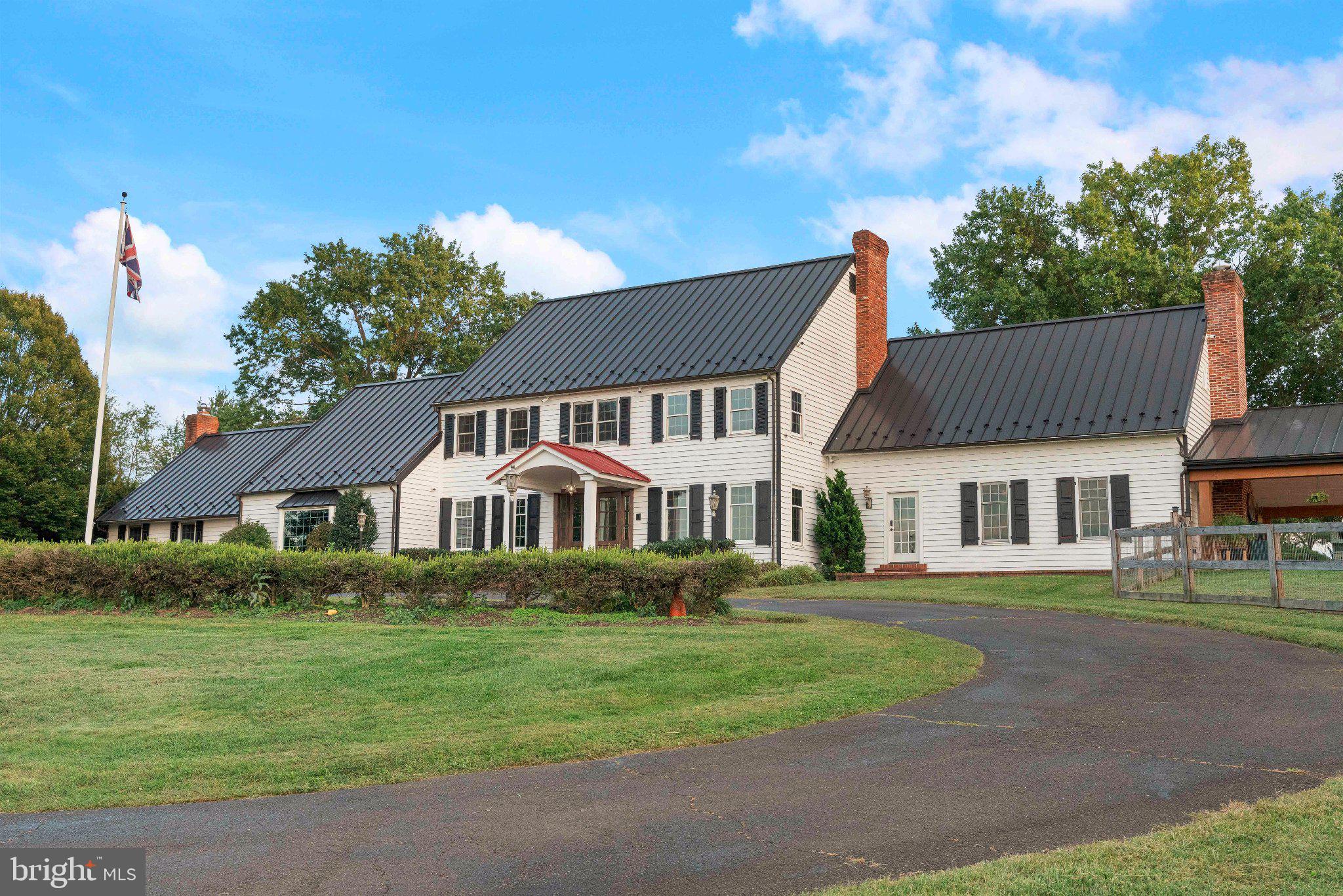 360 WOODHILL ROAD