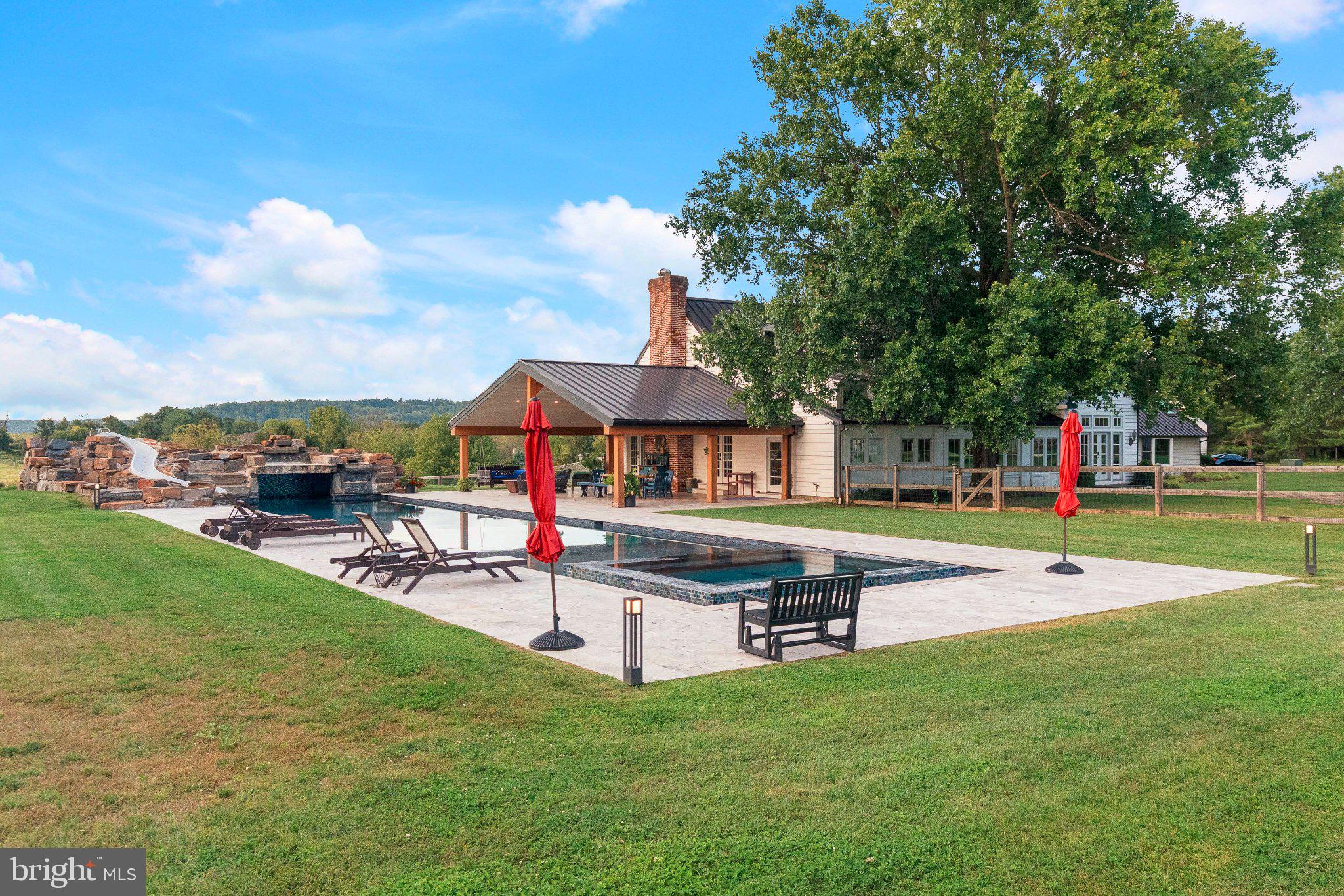 360 WOODHILL ROAD