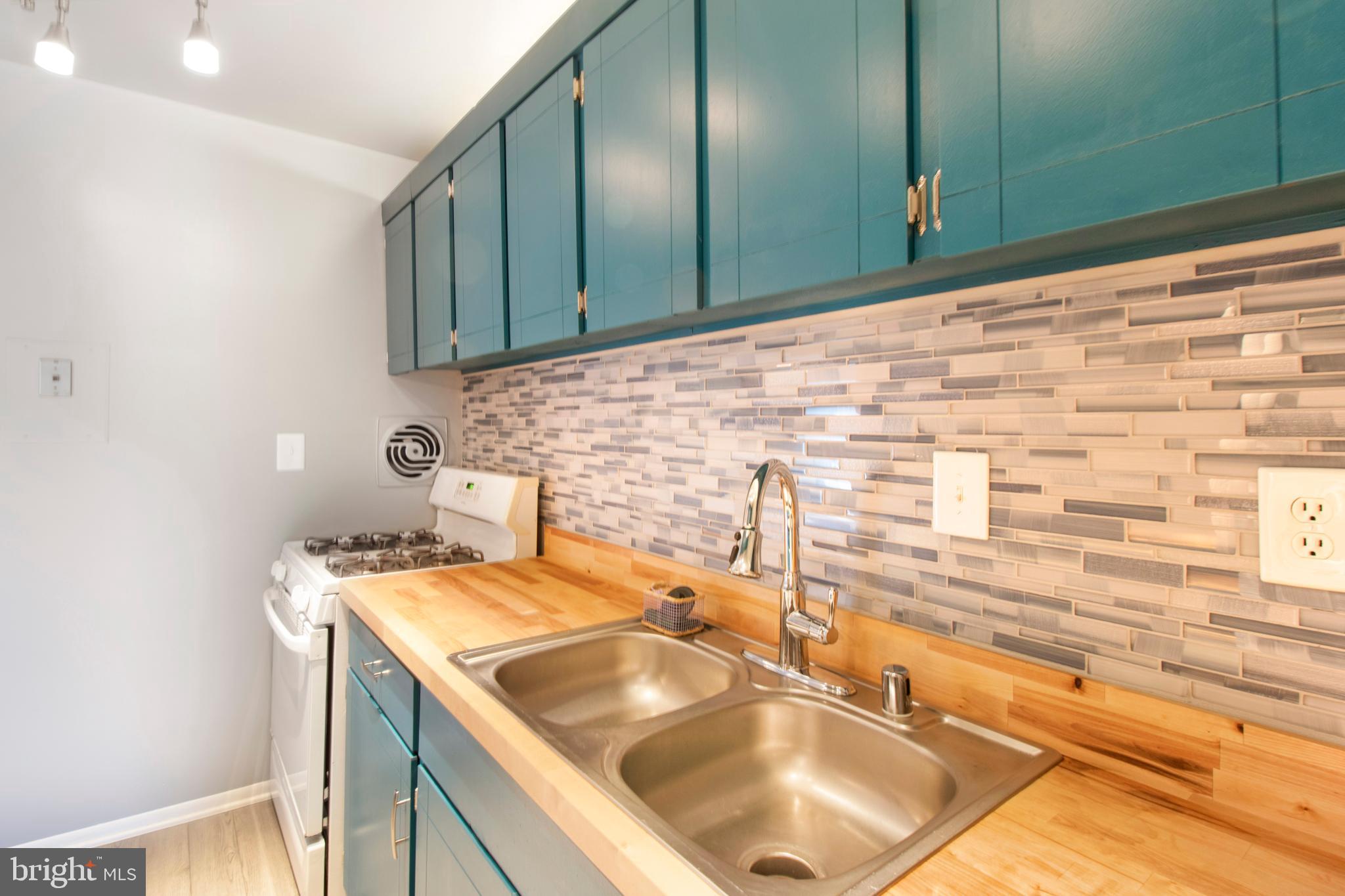 FRENCHMANS CREEK - Residential