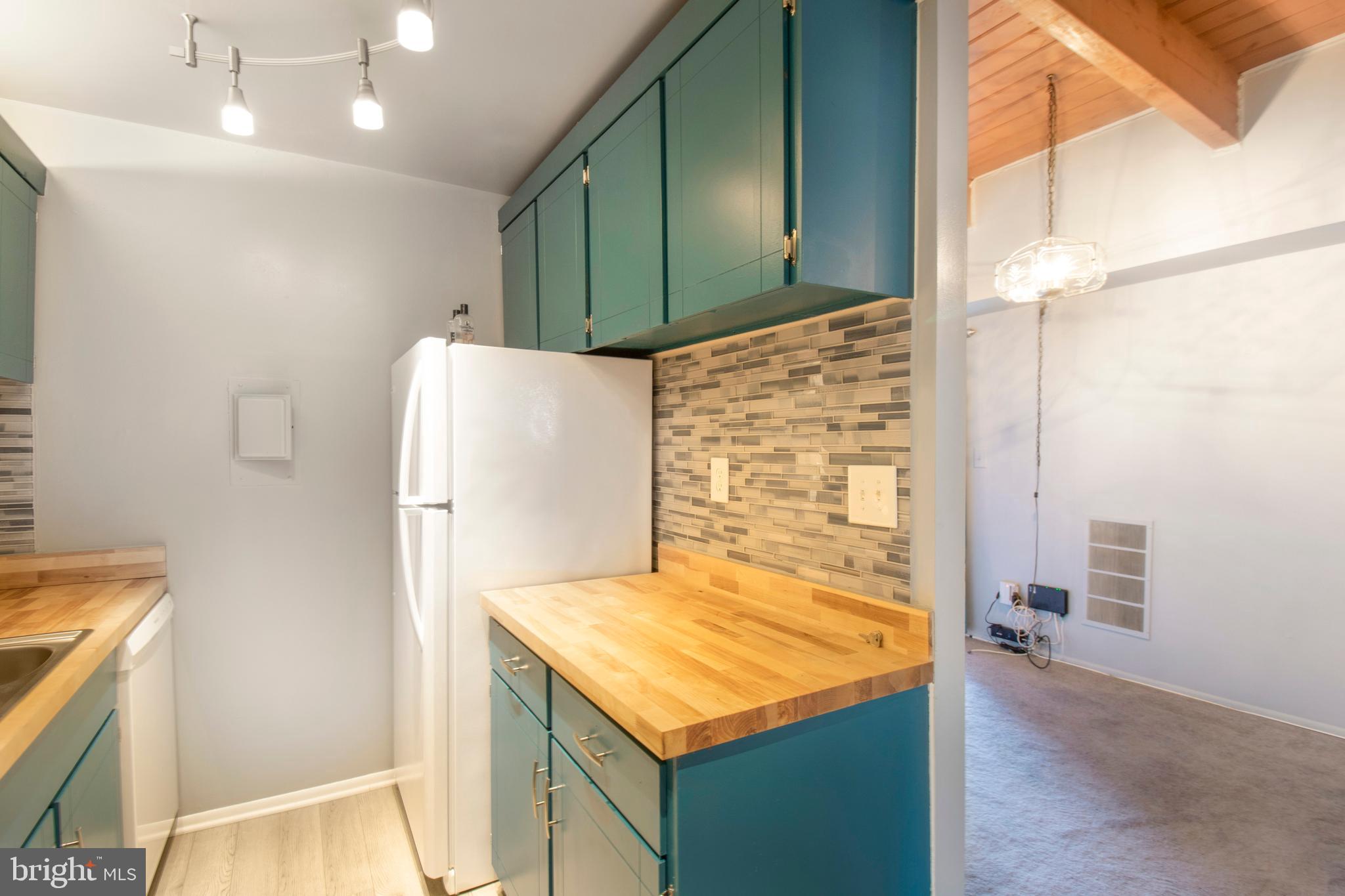 FRENCHMANS CREEK - Residential