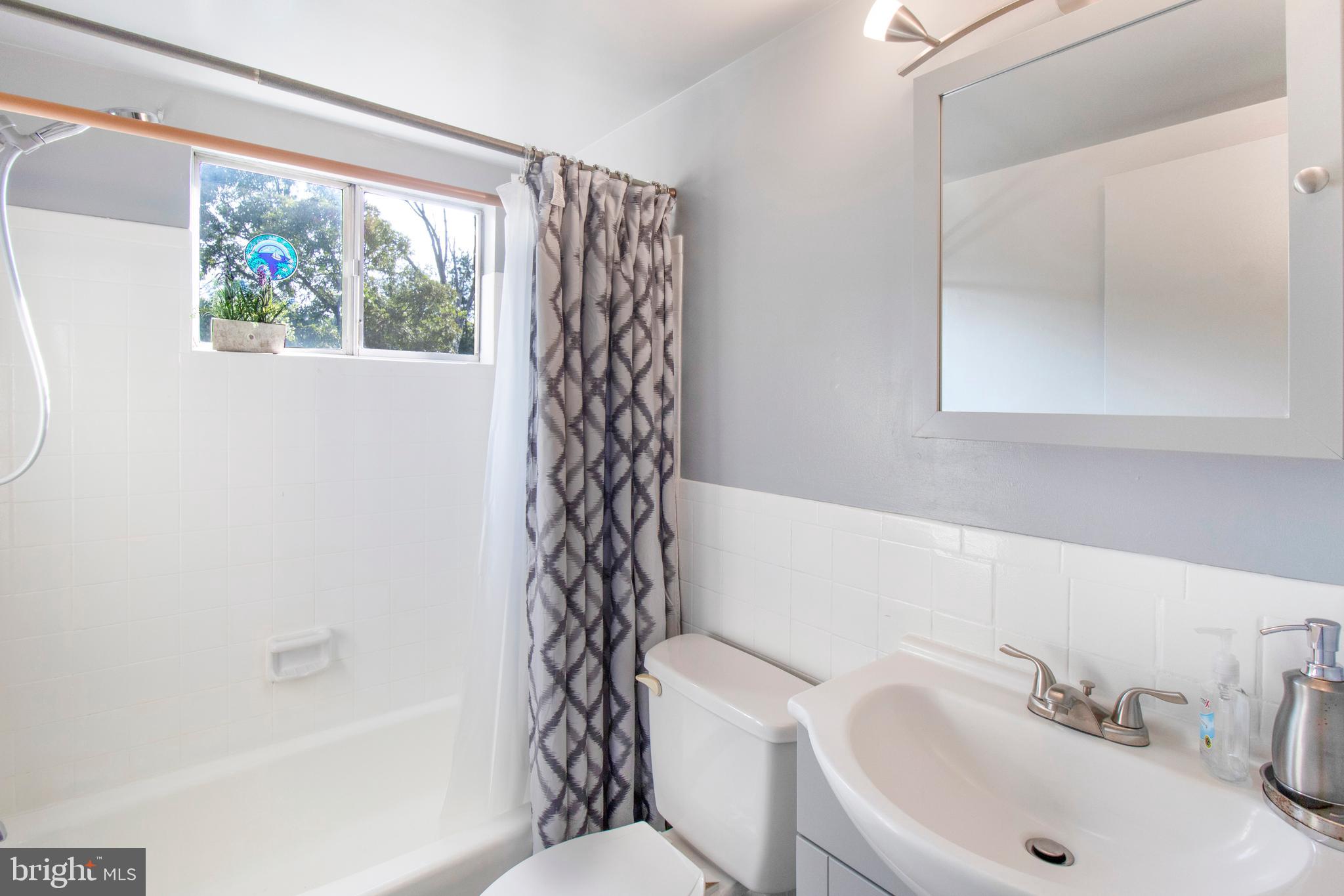 FRENCHMANS CREEK - Residential