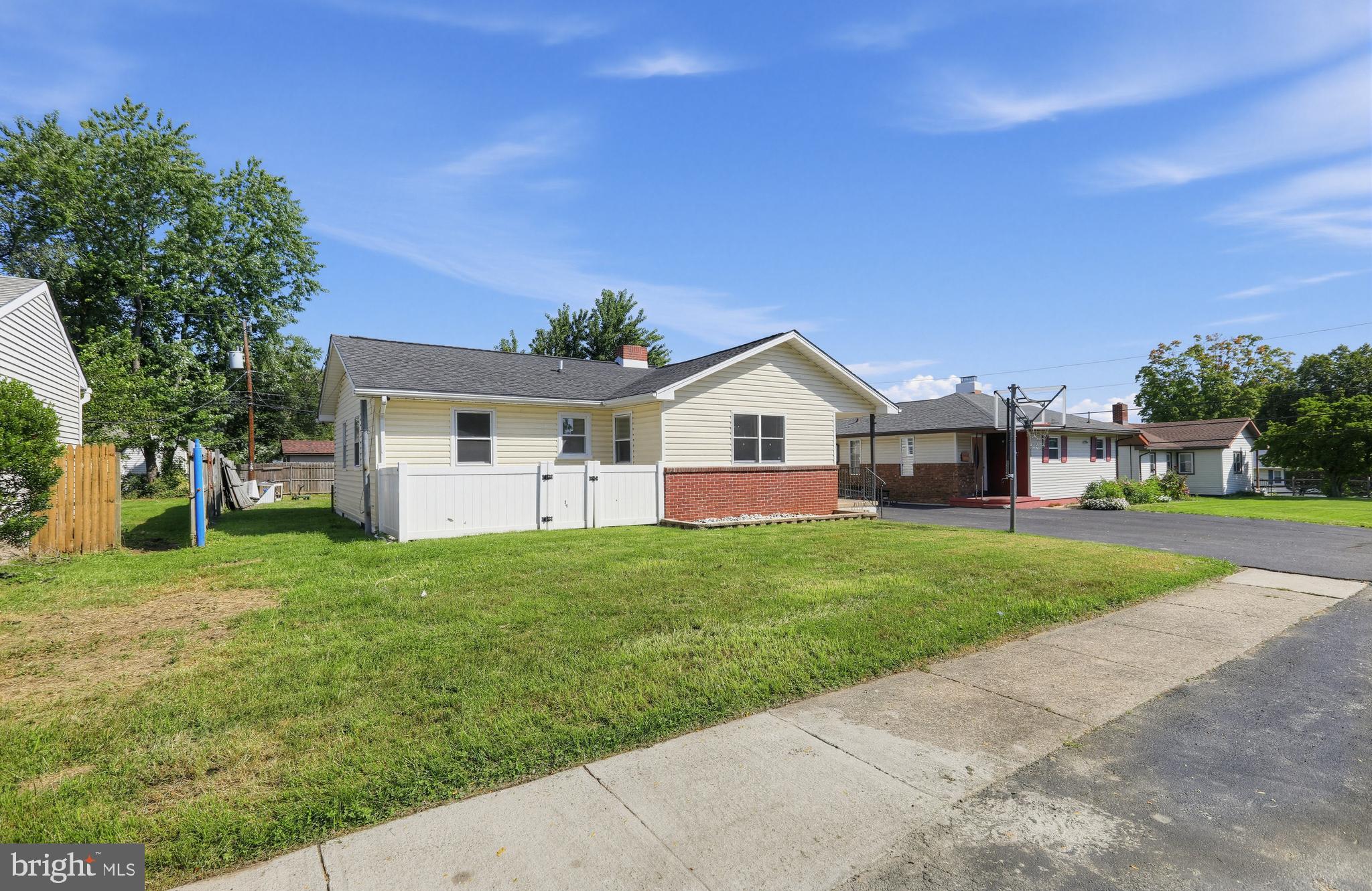 3807 FRANCES AVENUE