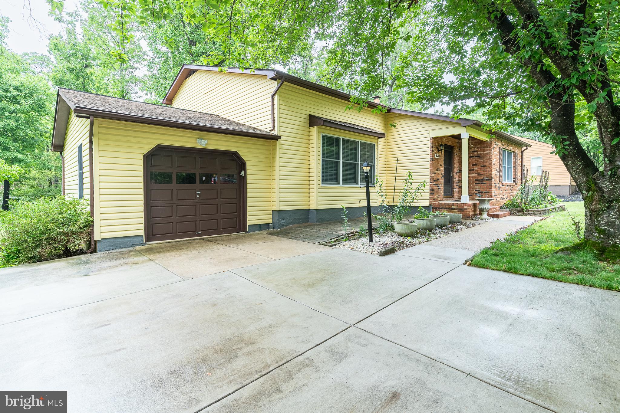 VILLAGE OF KINGS CONTRIVANCE - Residential