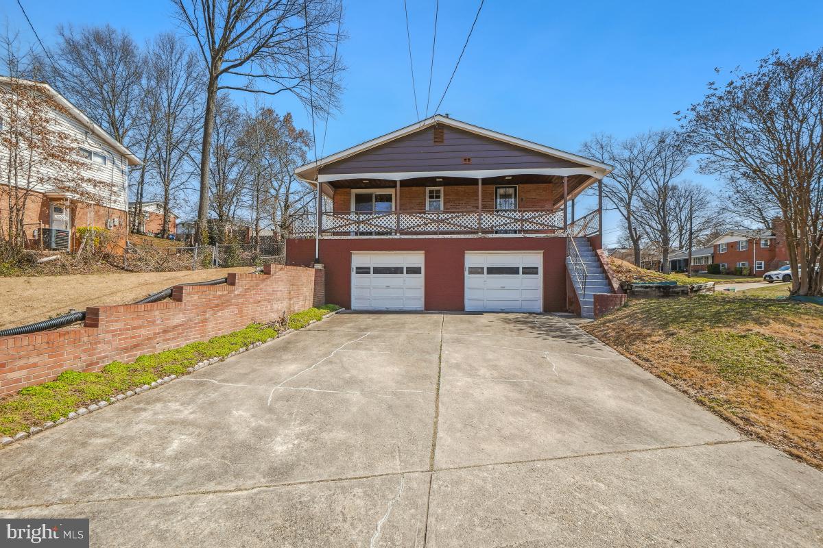 COLLEGE KNOLLS - Residential