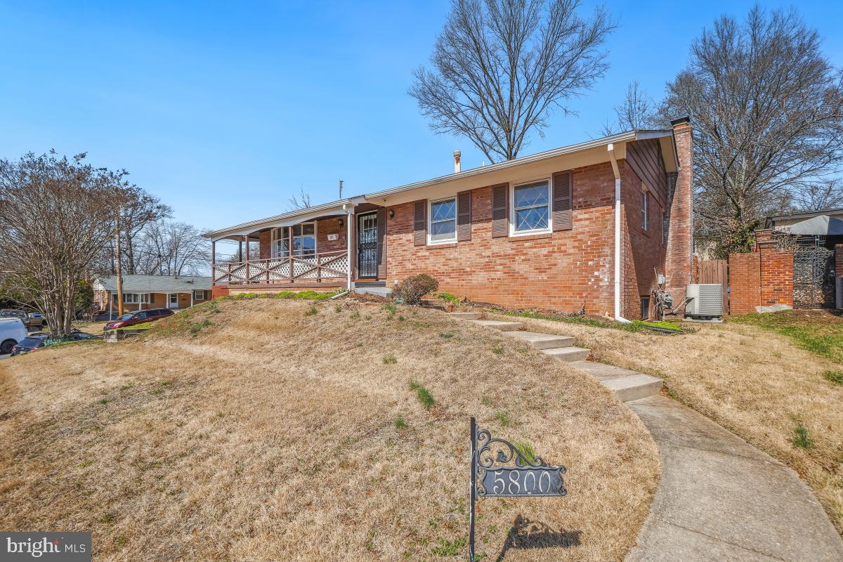 COLLEGE KNOLLS - Residential