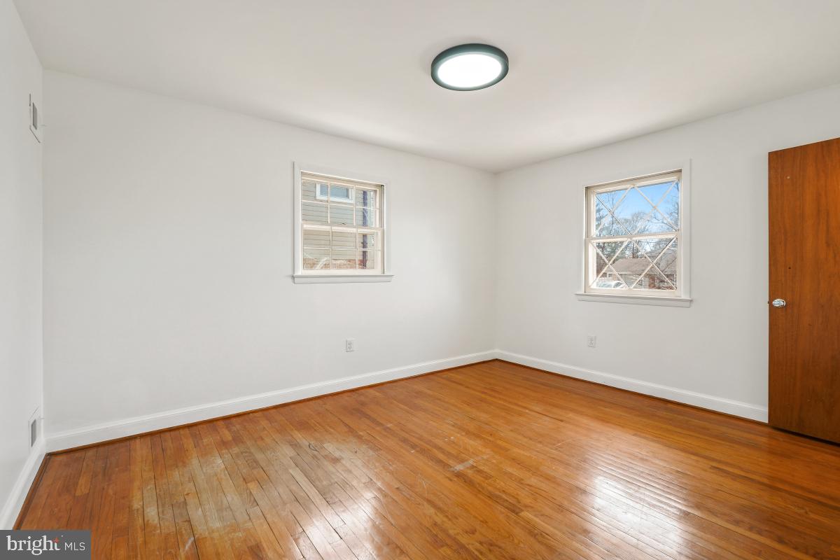 COLLEGE KNOLLS - Residential