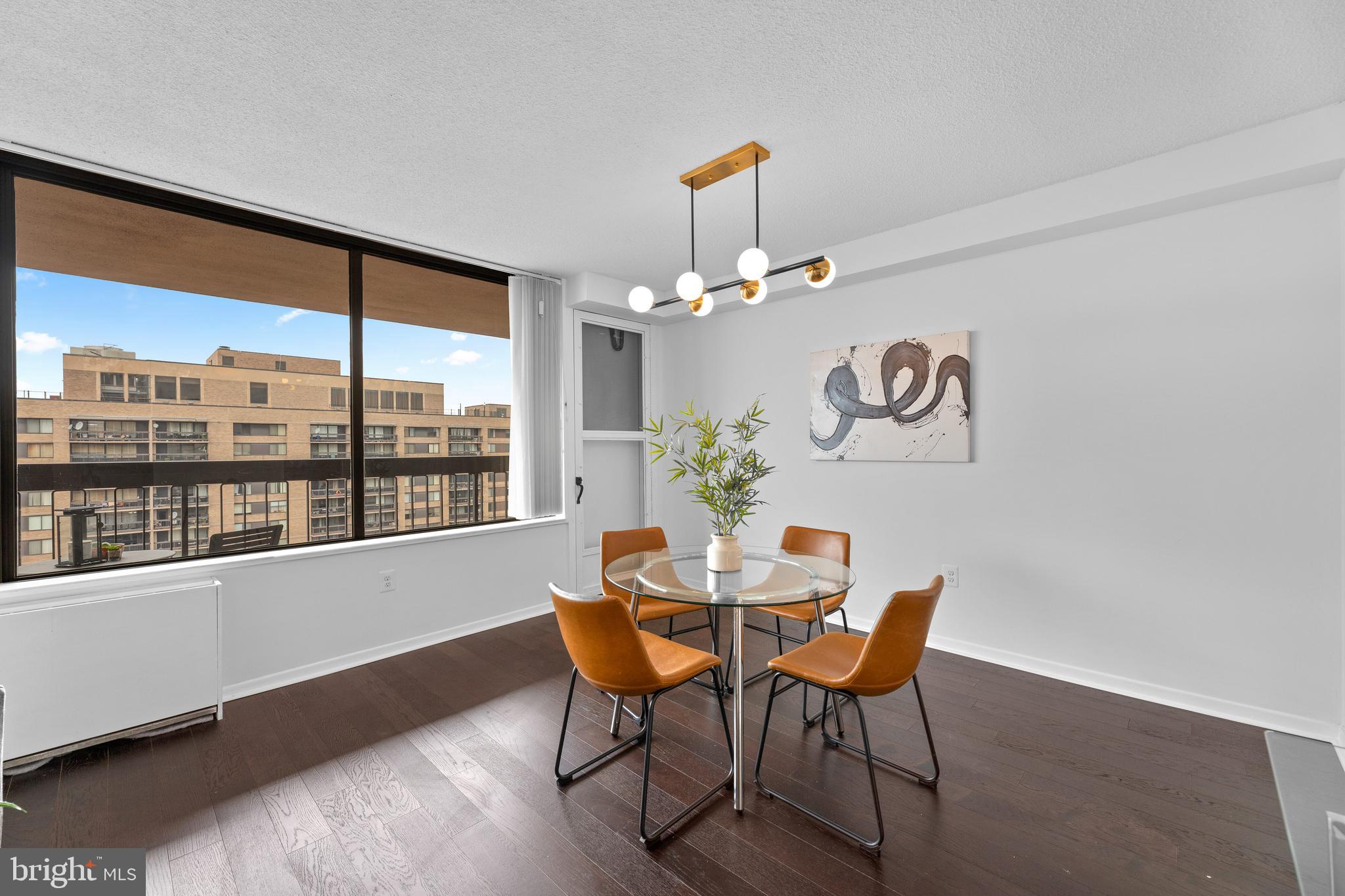 SKYLINE PLAZA - Residential