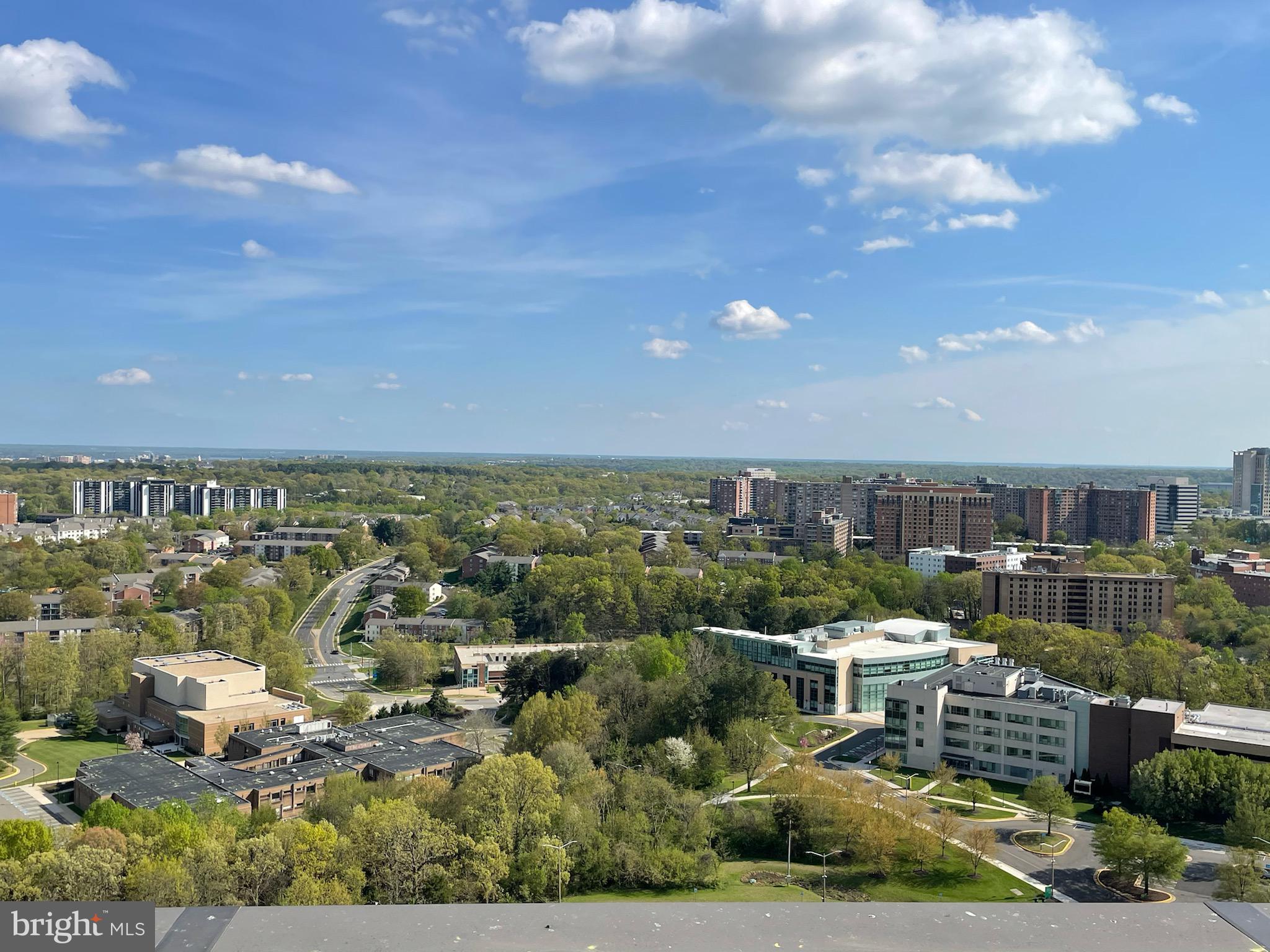 SKYLINE PLAZA - Residential