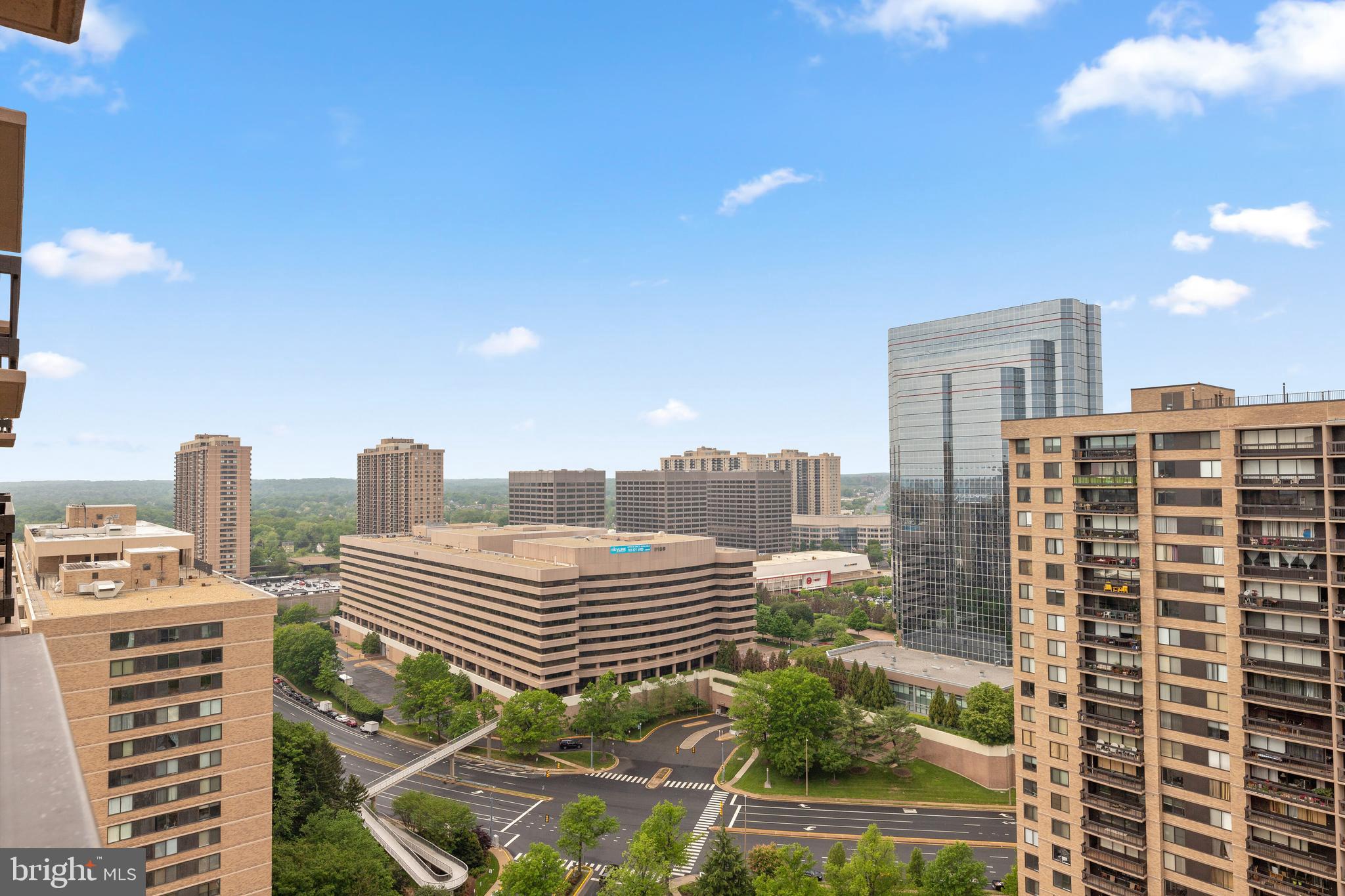 SKYLINE PLAZA - Residential