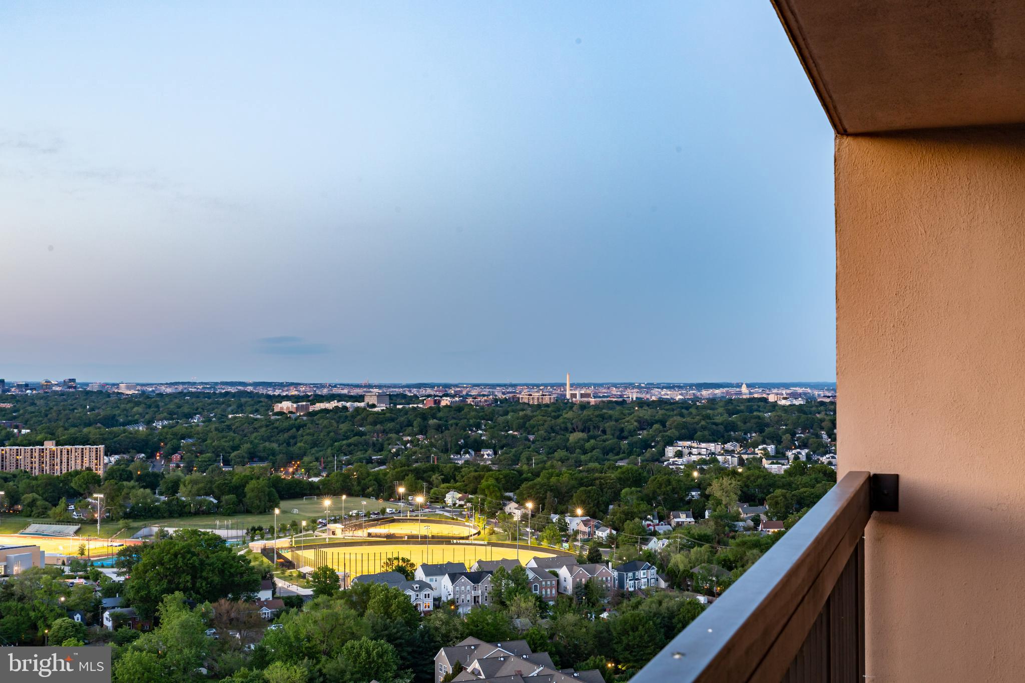 SKYLINE PLAZA - Residential