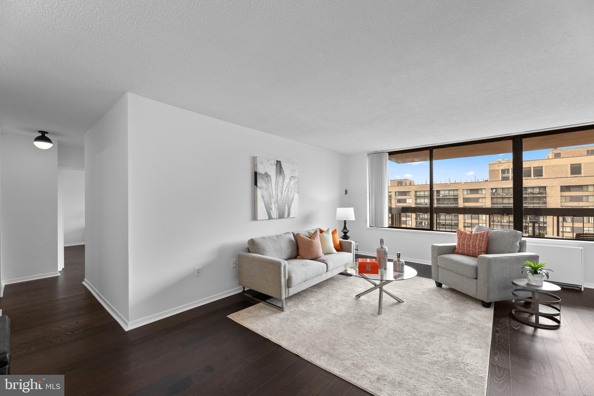 SKYLINE PLAZA - Residential