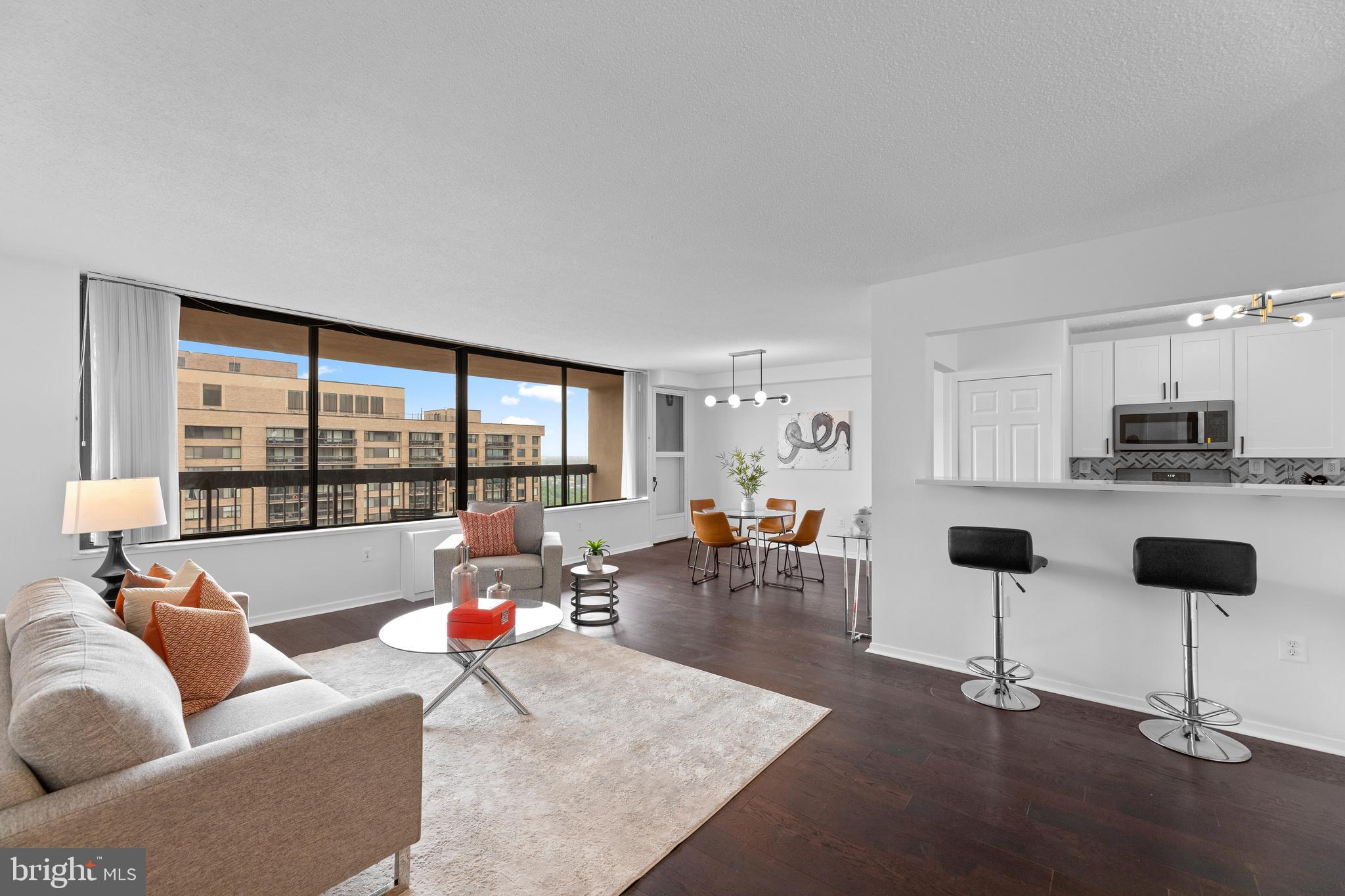 SKYLINE PLAZA - Residential