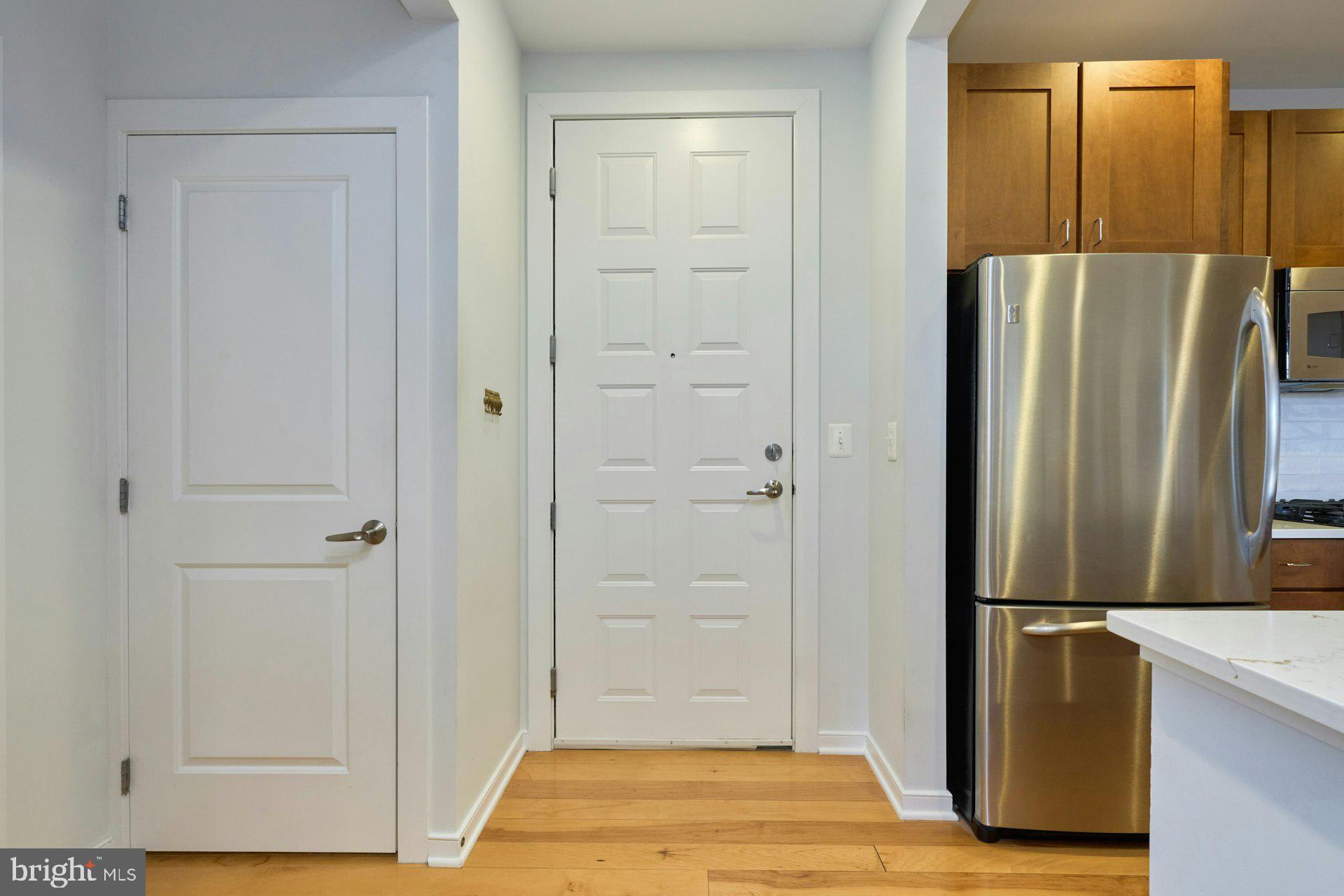 2200 N WESTMORELAND STREET 321