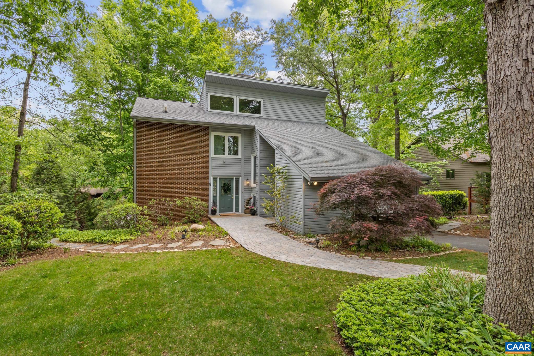 LAKE MONTICELLO - Residential