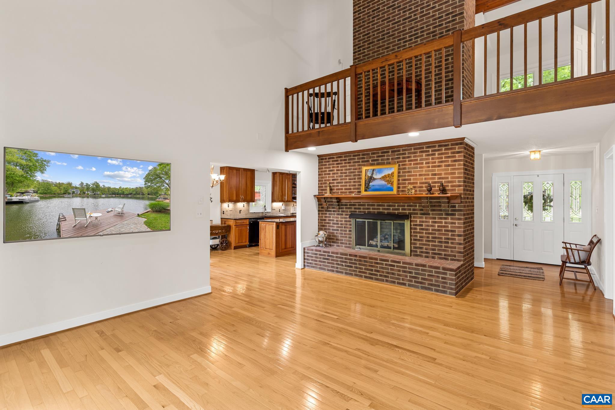 LAKE MONTICELLO - Residential
