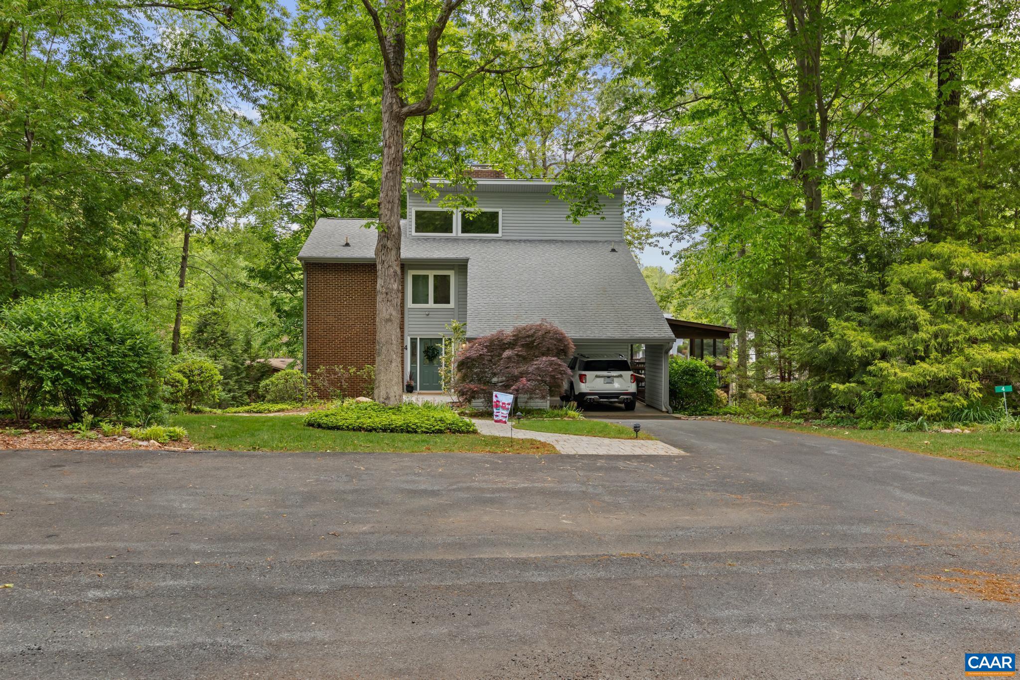 LAKE MONTICELLO - Residential