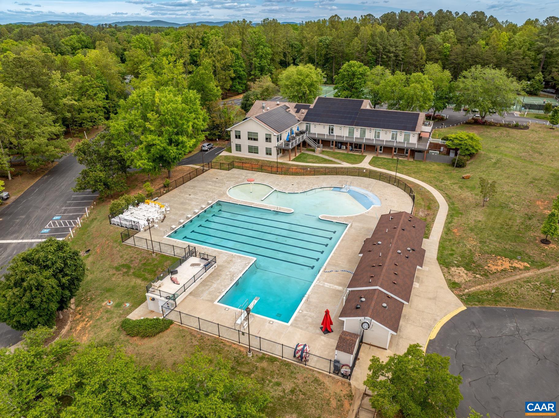 LAKE MONTICELLO - Residential