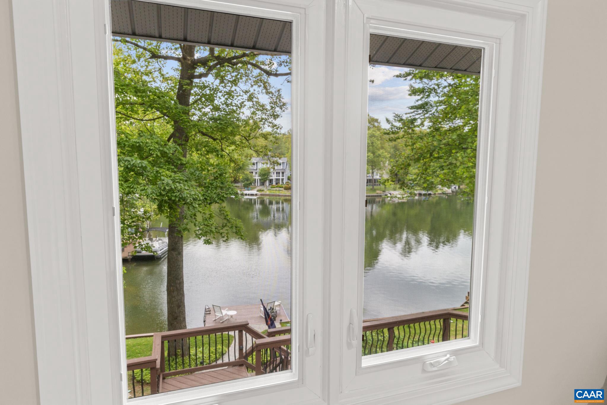 LAKE MONTICELLO - Residential