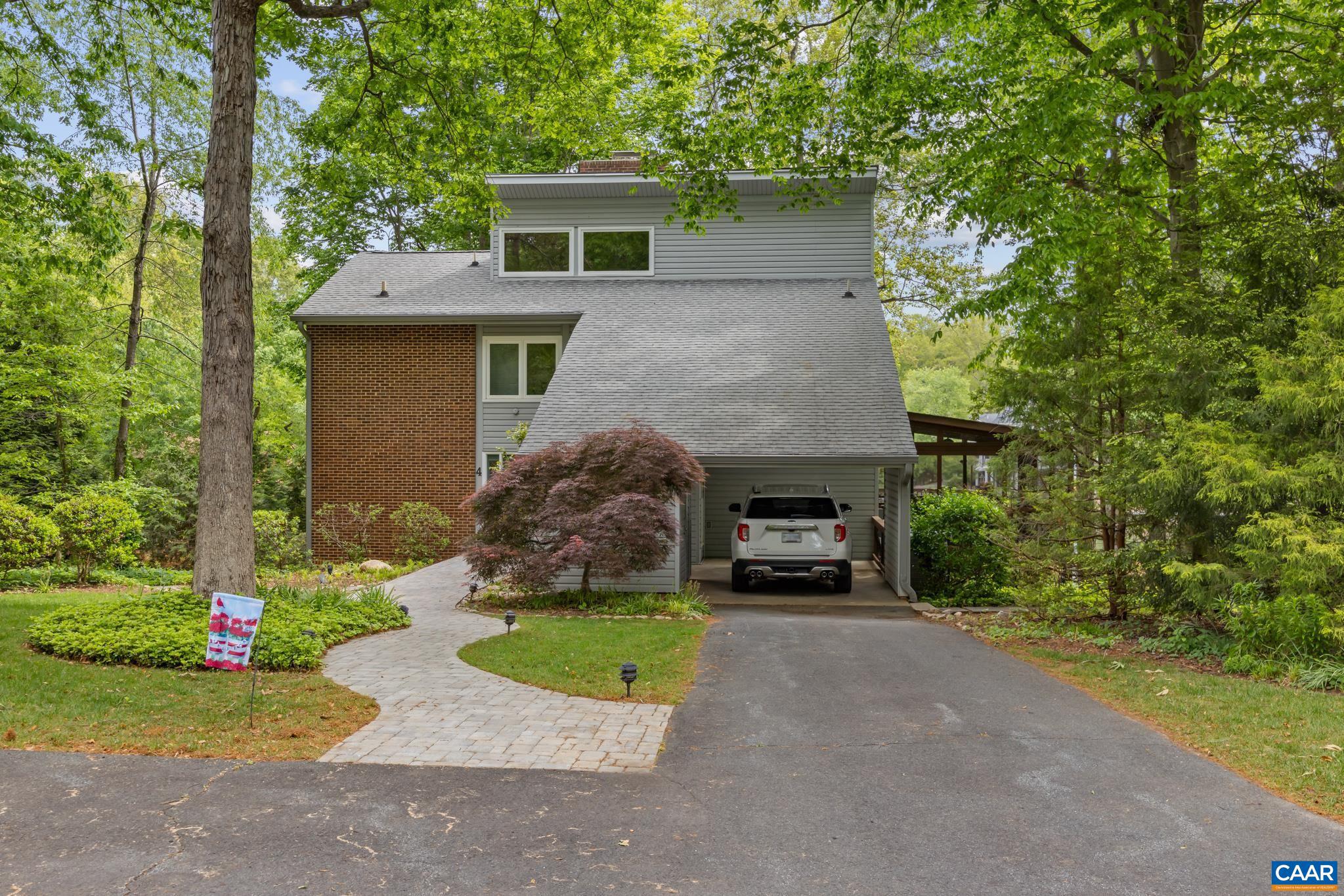 LAKE MONTICELLO - Residential