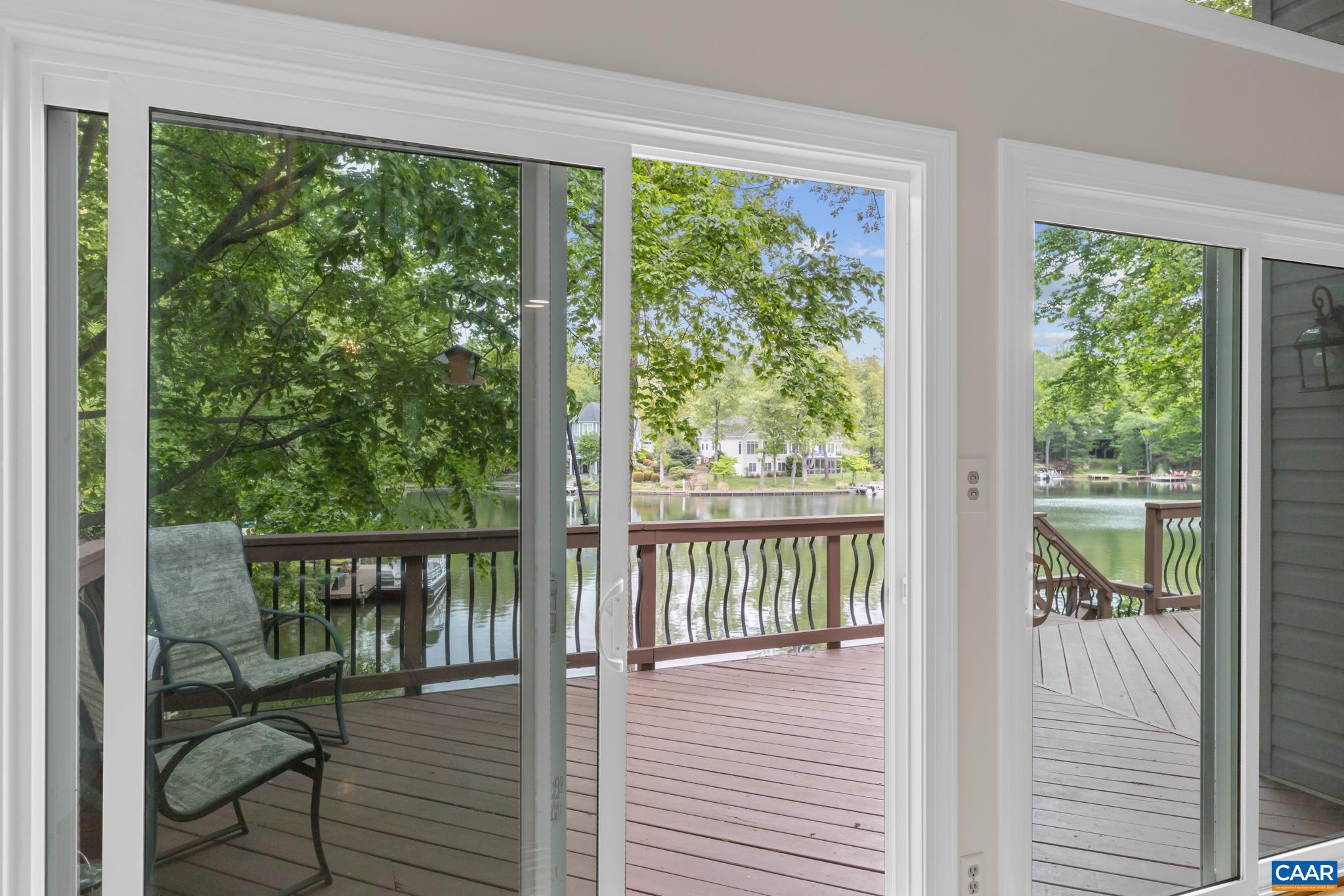 LAKE MONTICELLO - Residential