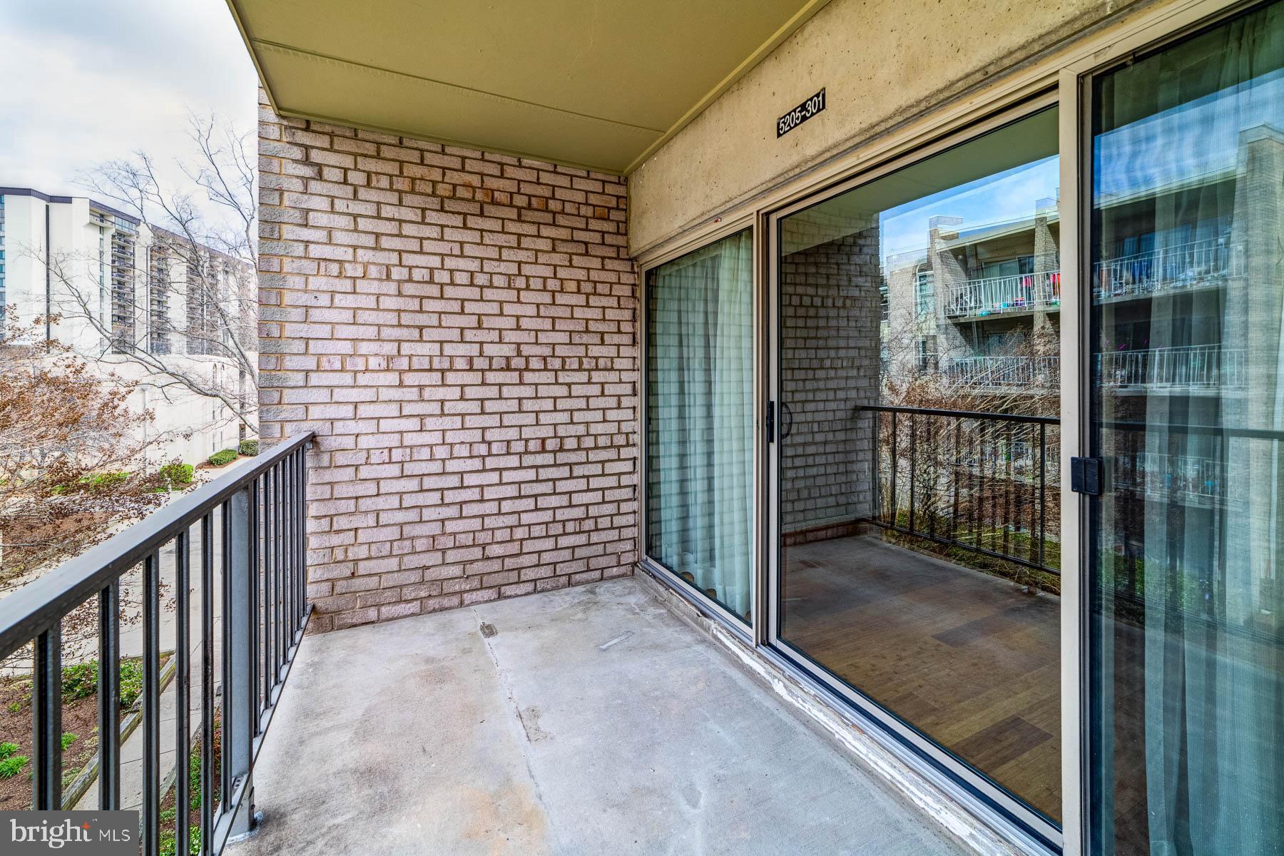 CANTERBURY SQUARE - Residential