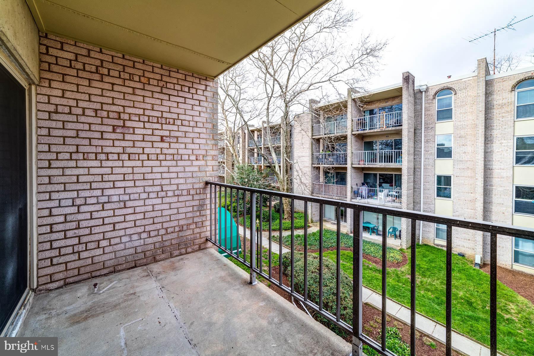 CANTERBURY SQUARE - Residential