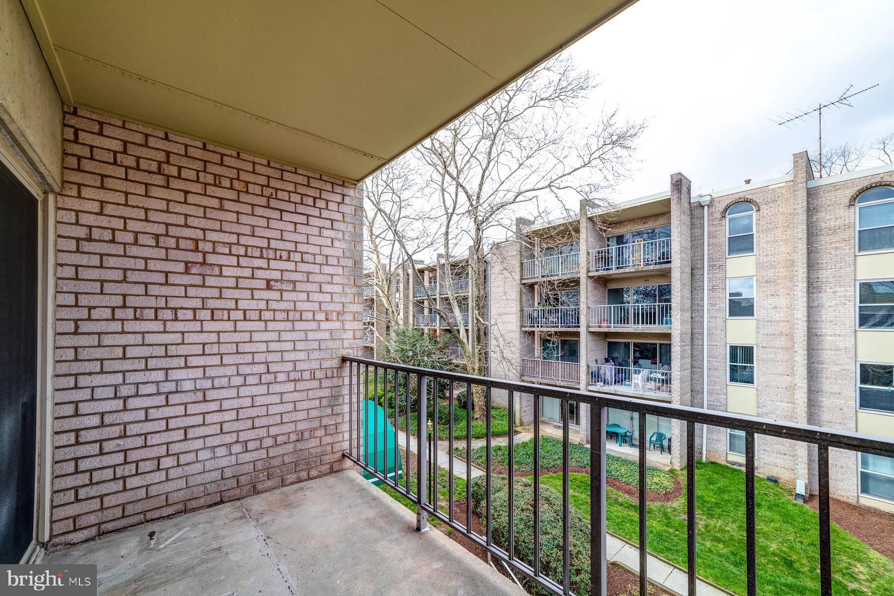 CANTERBURY SQUARE - Residential