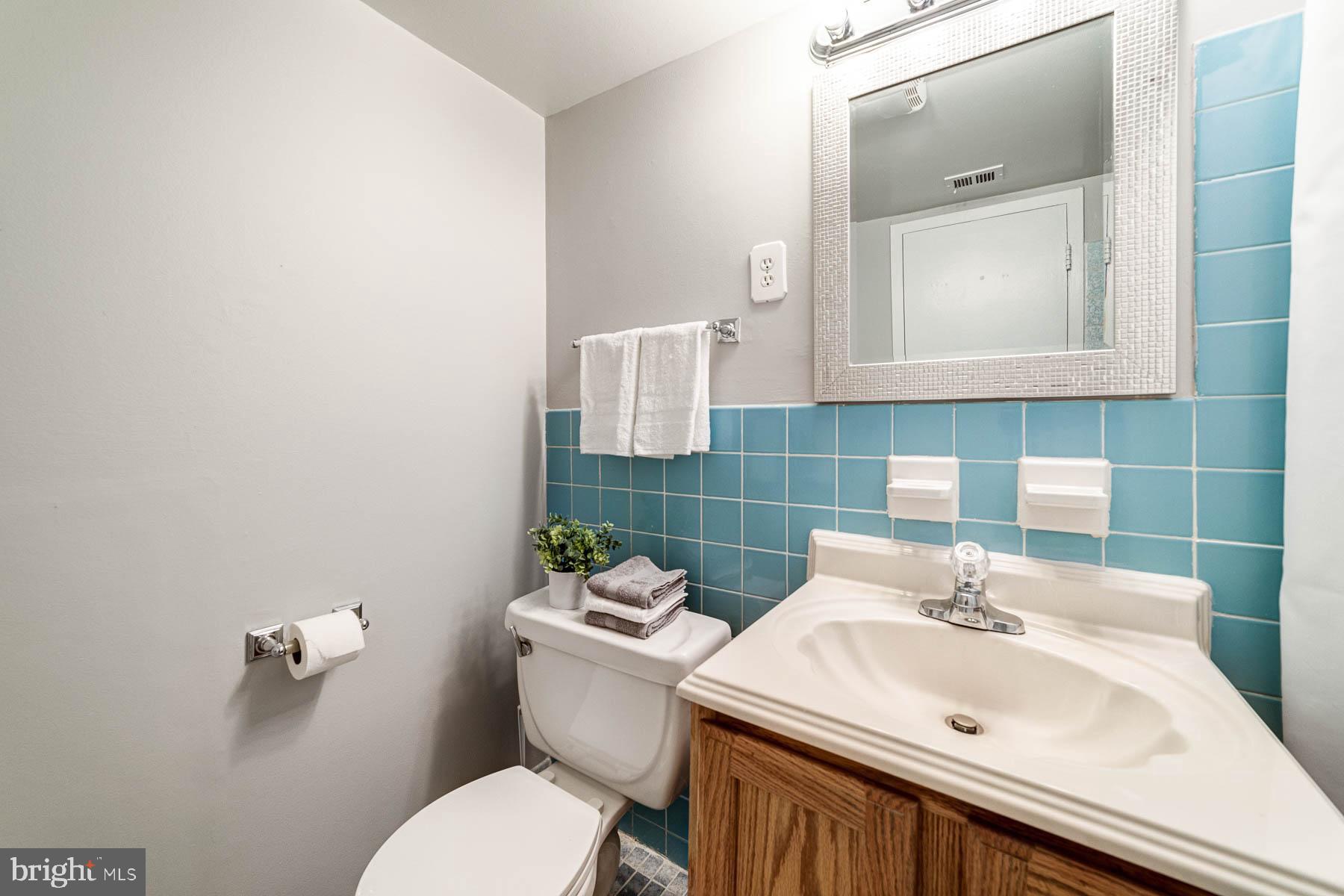 CANTERBURY SQUARE - Residential