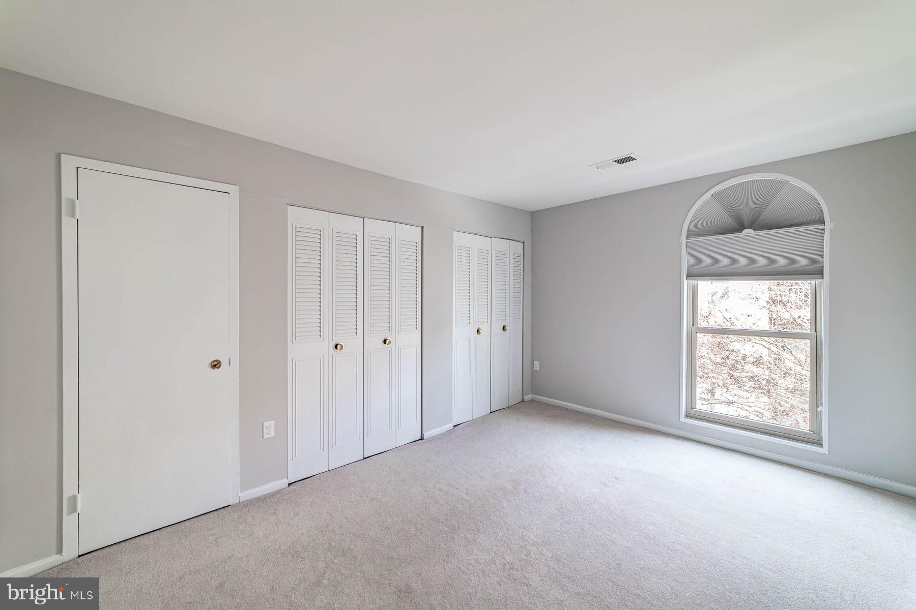 CANTERBURY SQUARE - Residential