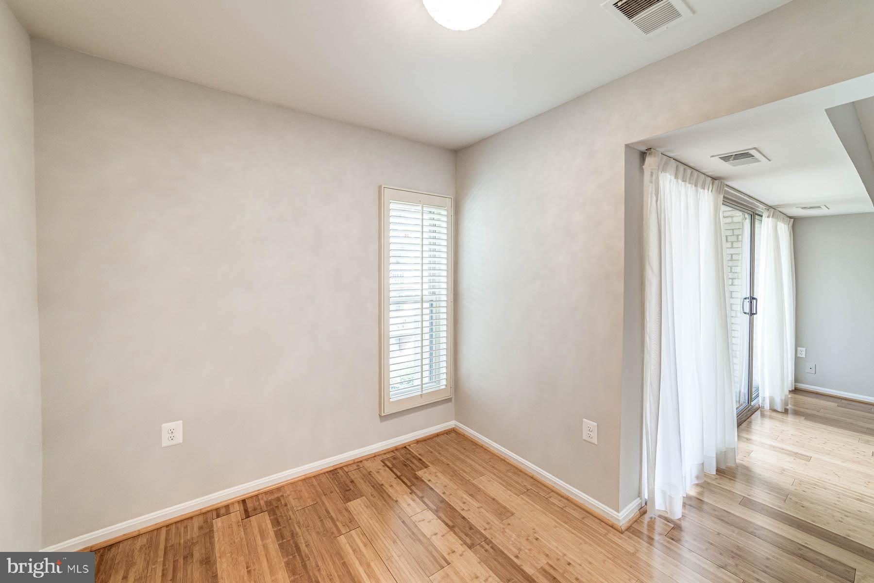 CANTERBURY SQUARE - Residential