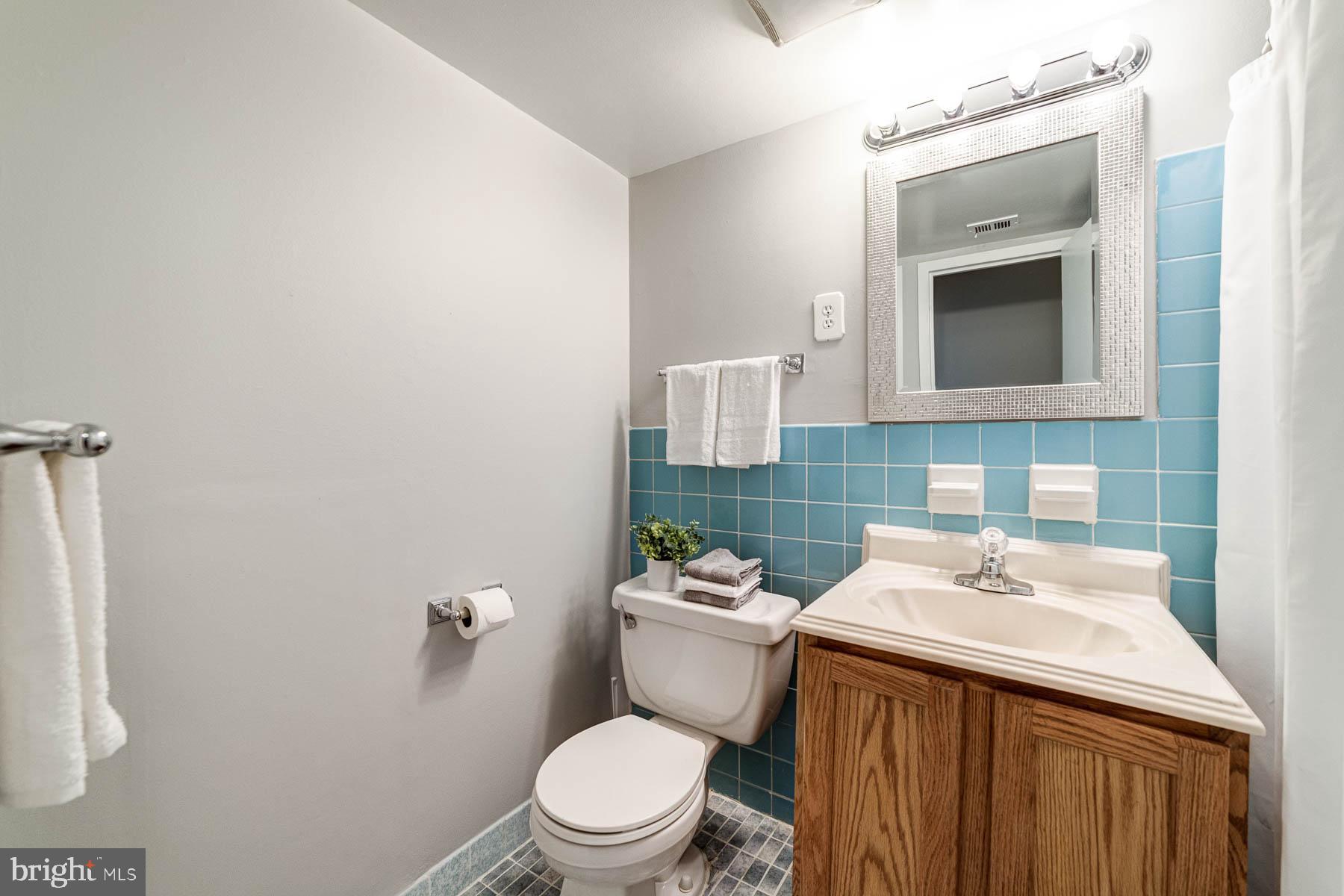 CANTERBURY SQUARE - Residential