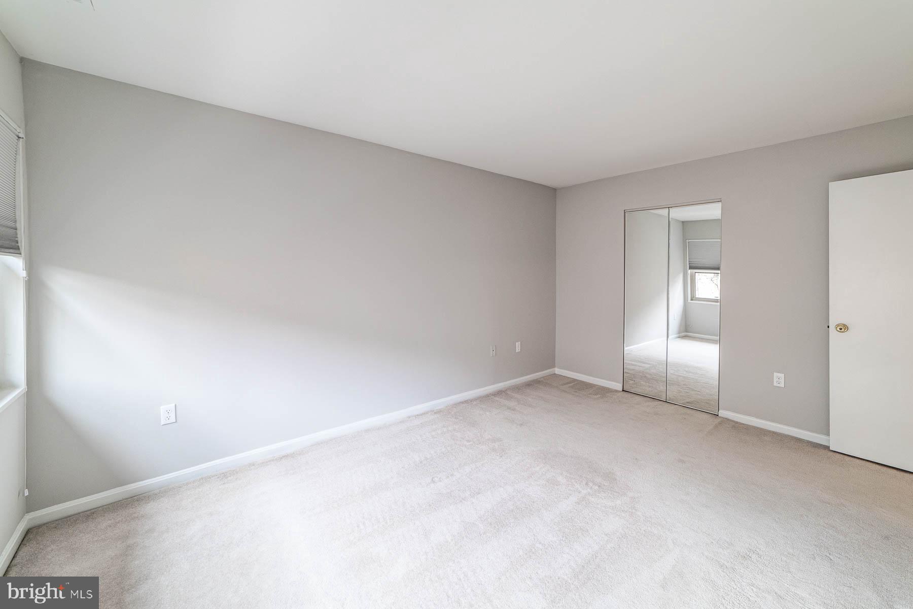 CANTERBURY SQUARE - Residential