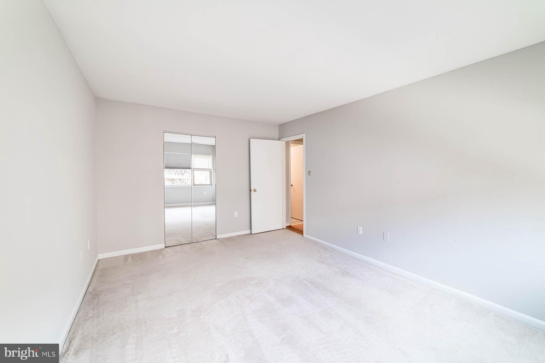 CANTERBURY SQUARE - Residential