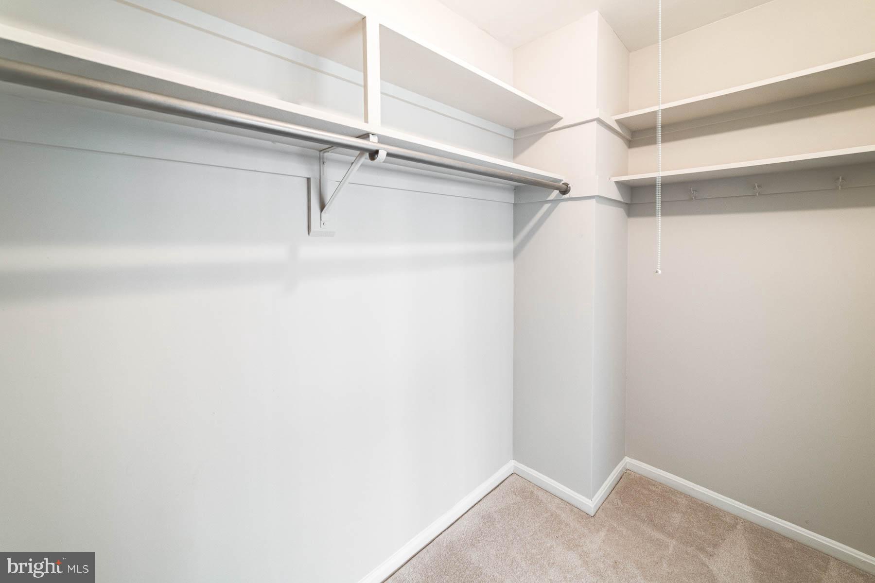 CANTERBURY SQUARE - Residential