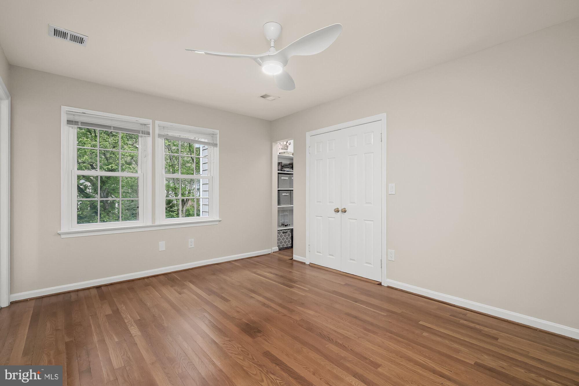 RIVER FALLS - Residential