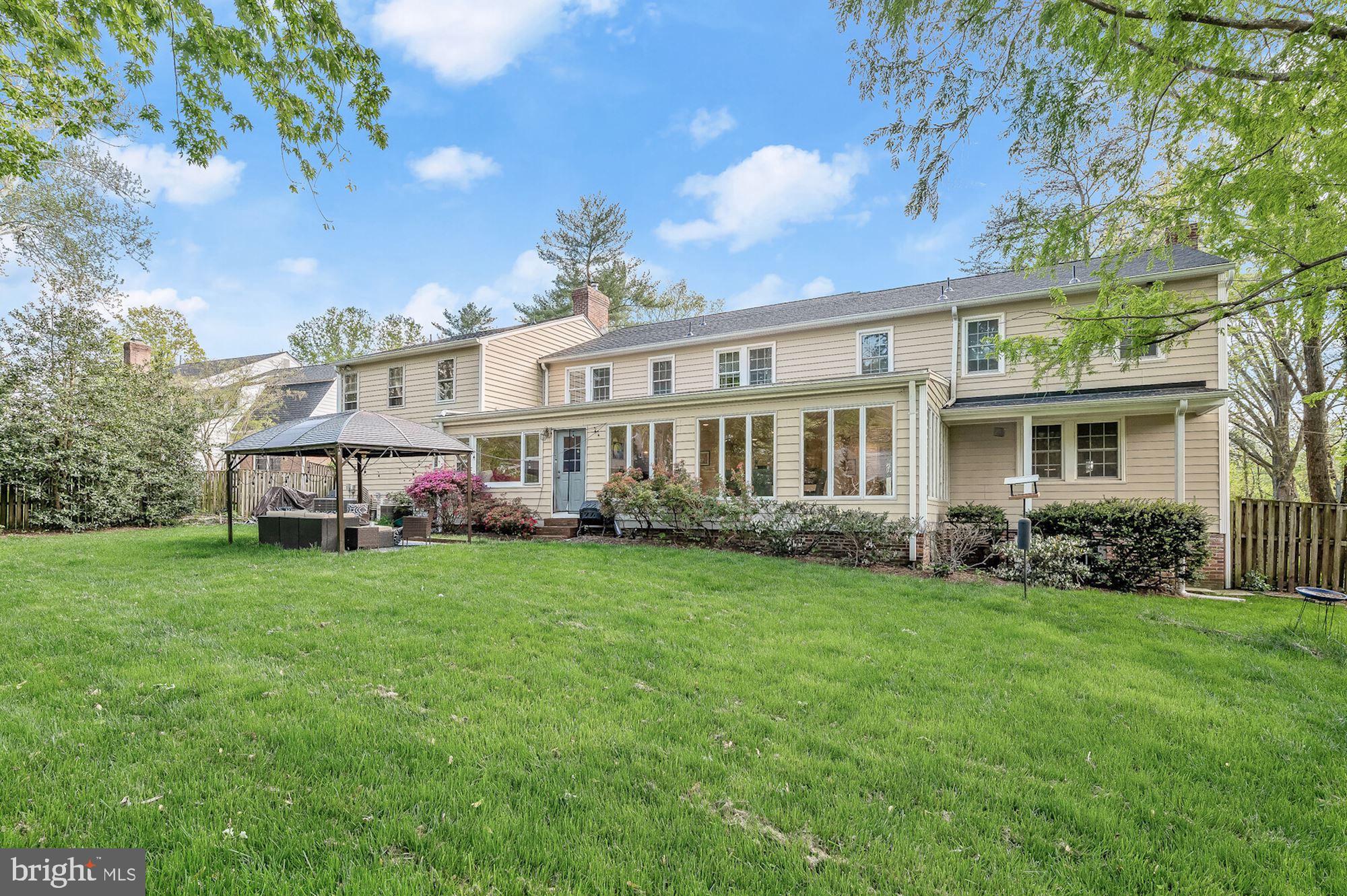 RIVER FALLS - Residential