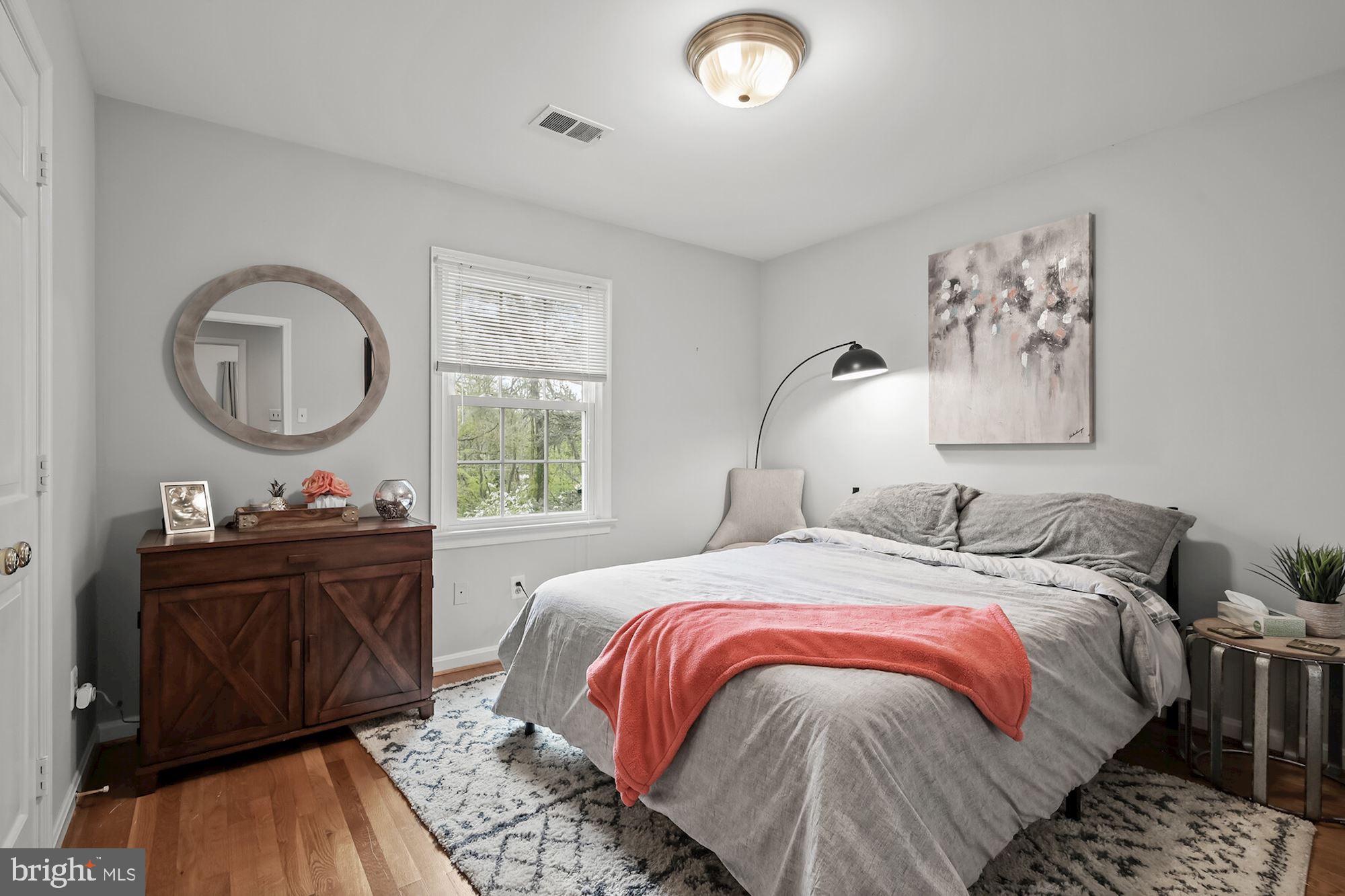 RIVER FALLS - Residential