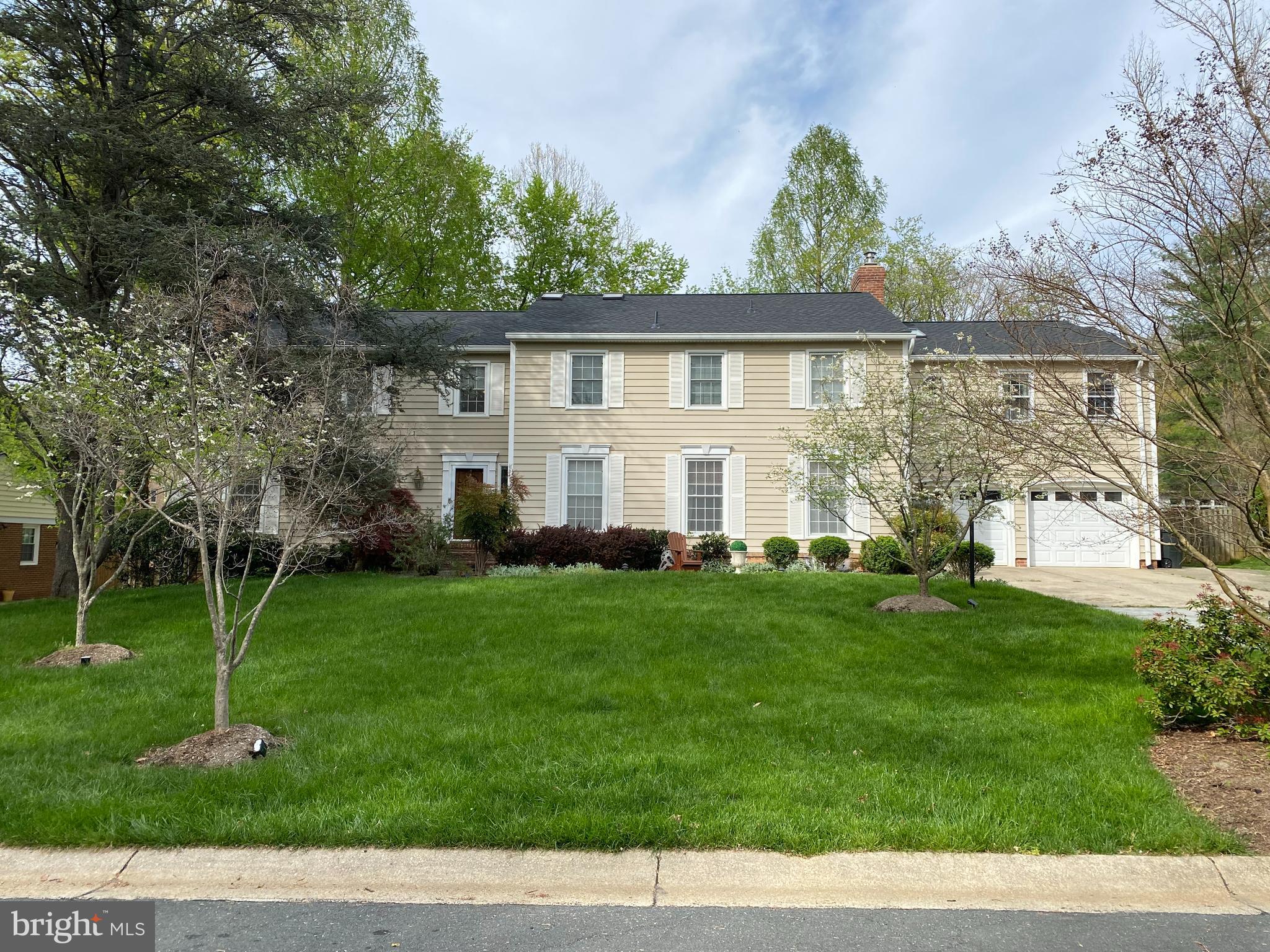 RIVER FALLS - Residential