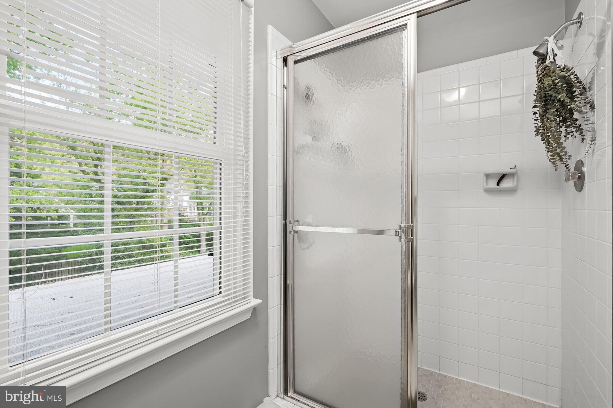 RIVER FALLS - Residential