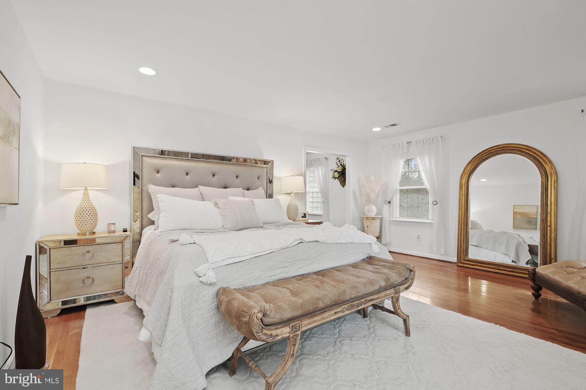 RIVER FALLS - Residential