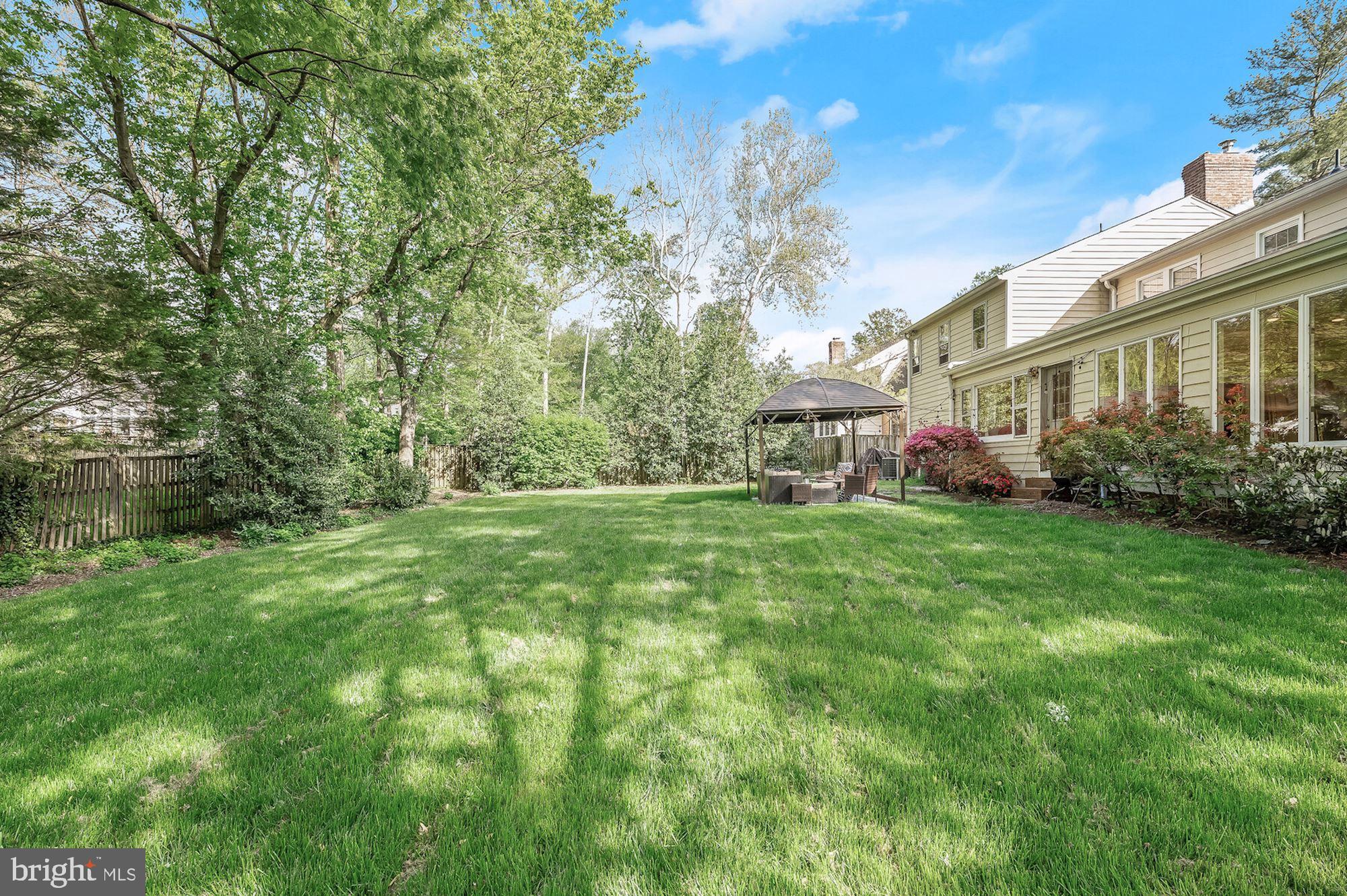 RIVER FALLS - Residential