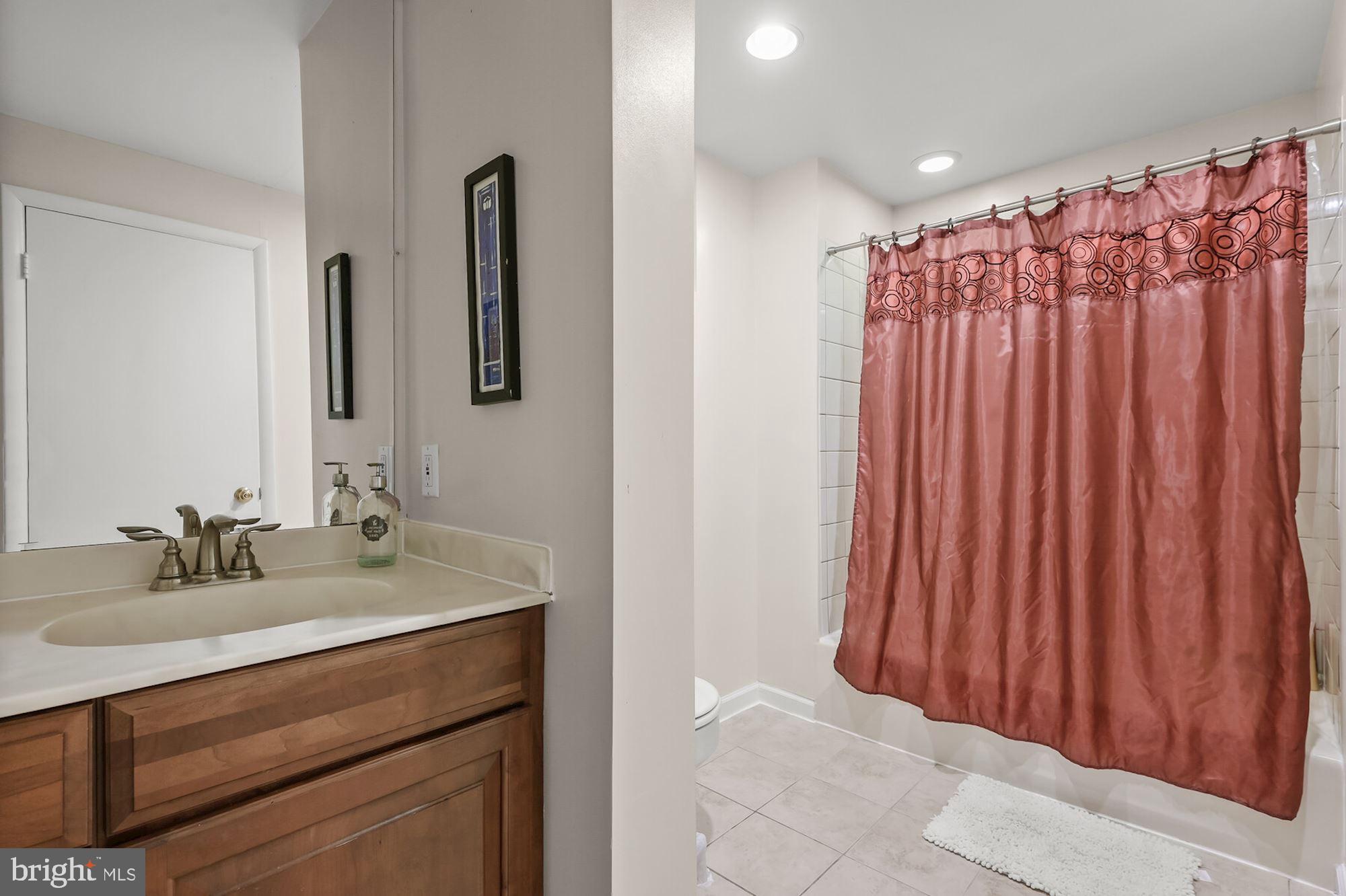 RIVER FALLS - Residential