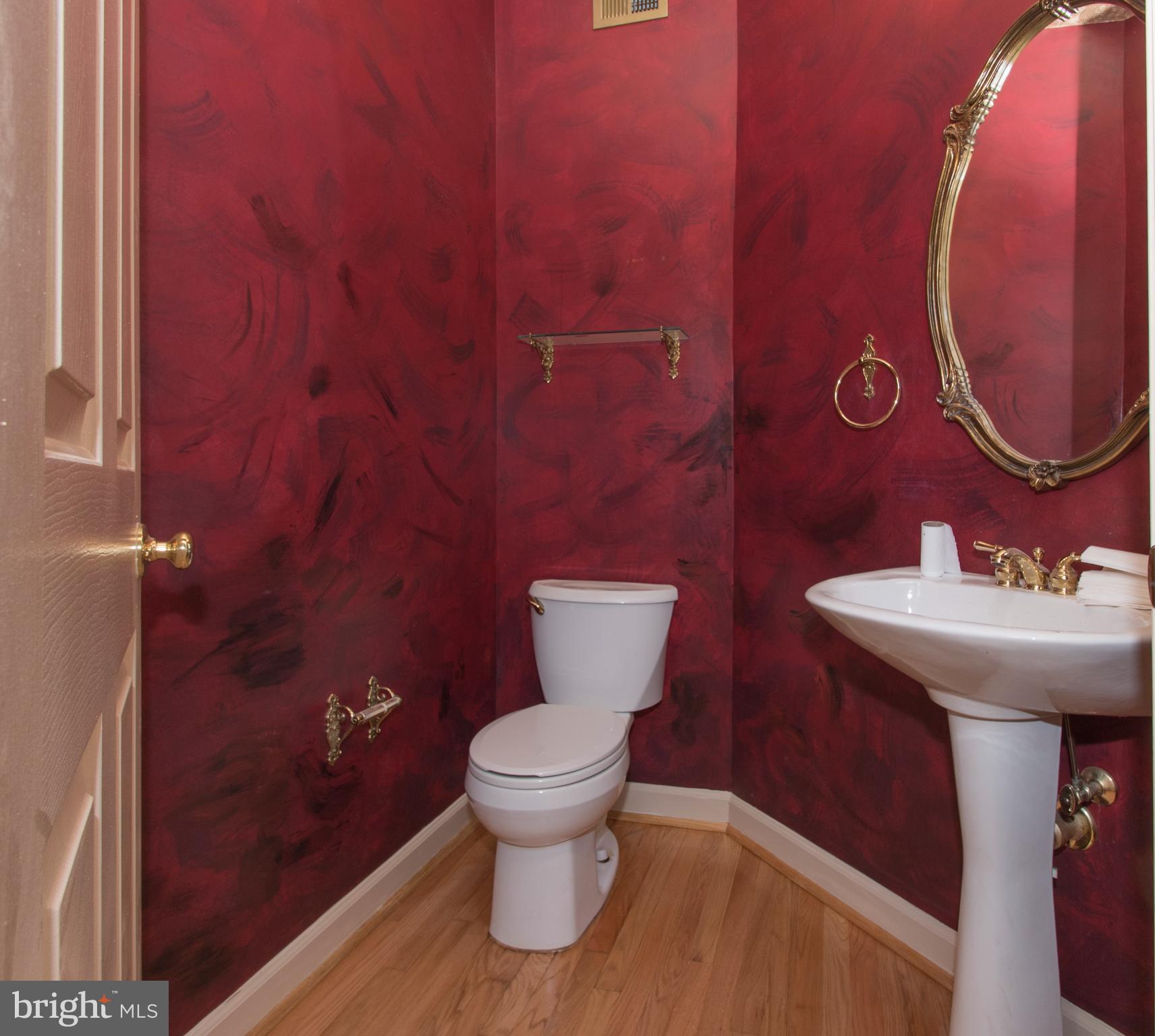 KINGSVIEW VILLAGE - Residential Lease