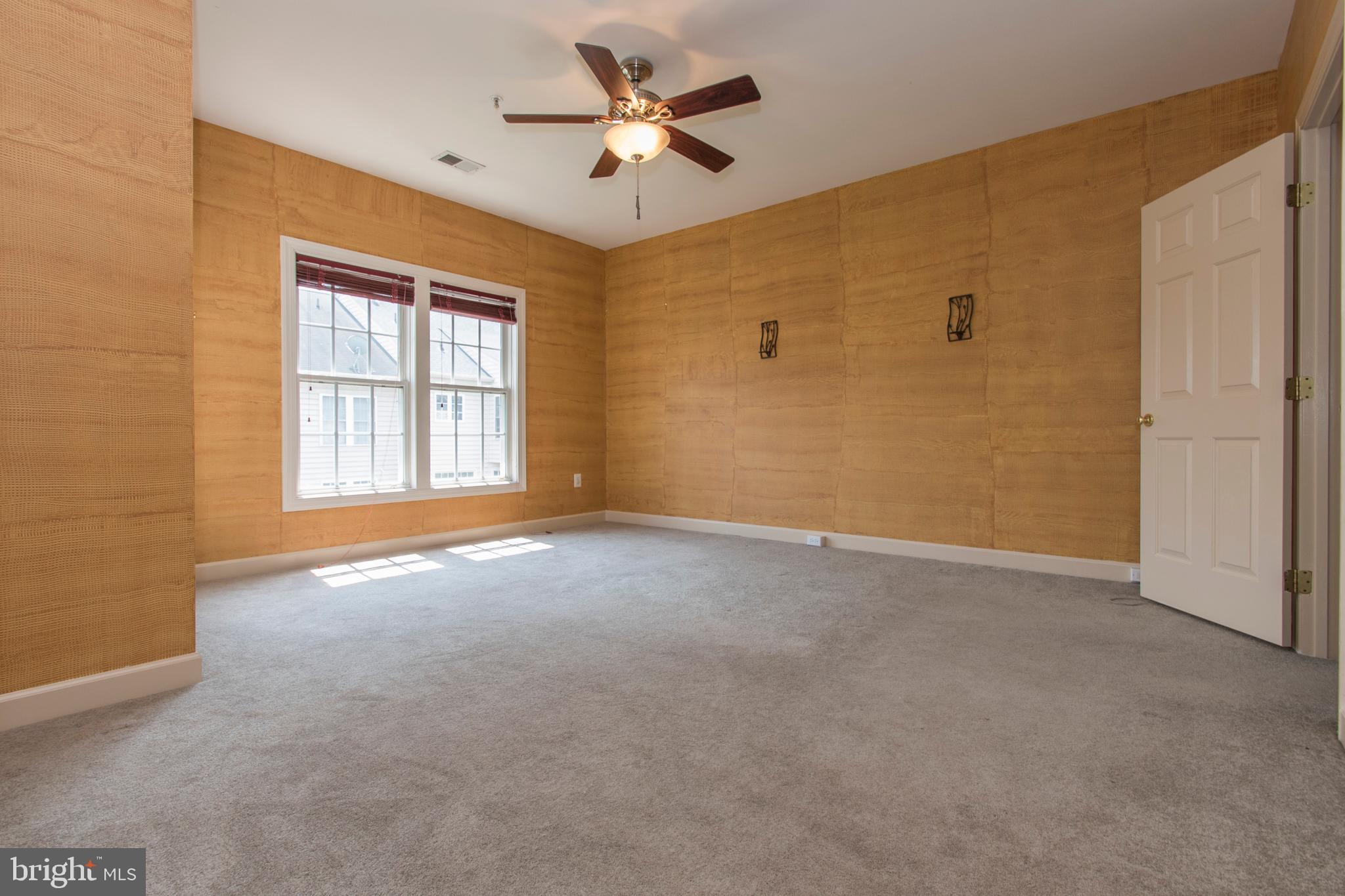 KINGSVIEW VILLAGE - Residential Lease