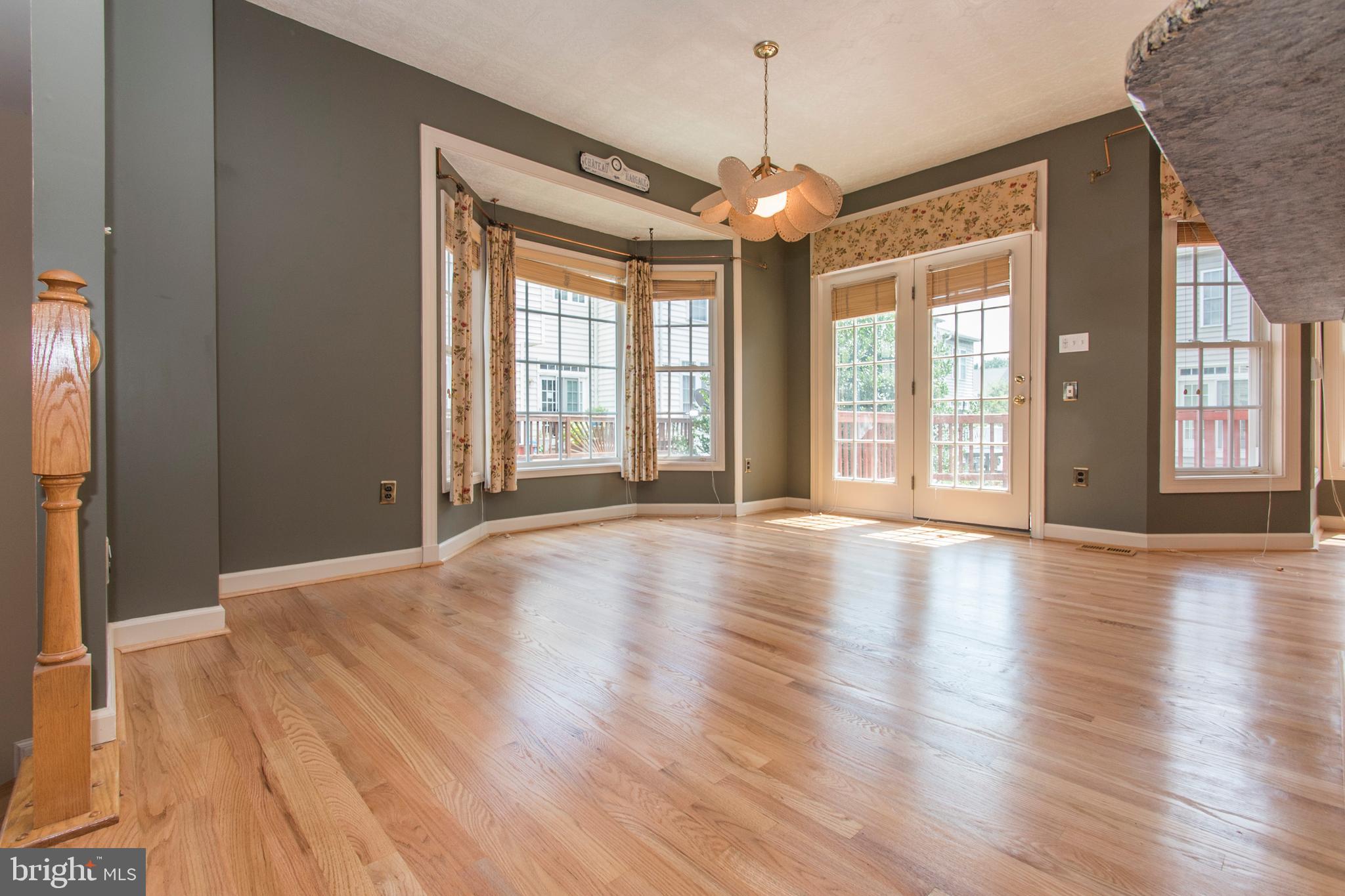 KINGSVIEW VILLAGE - Residential Lease