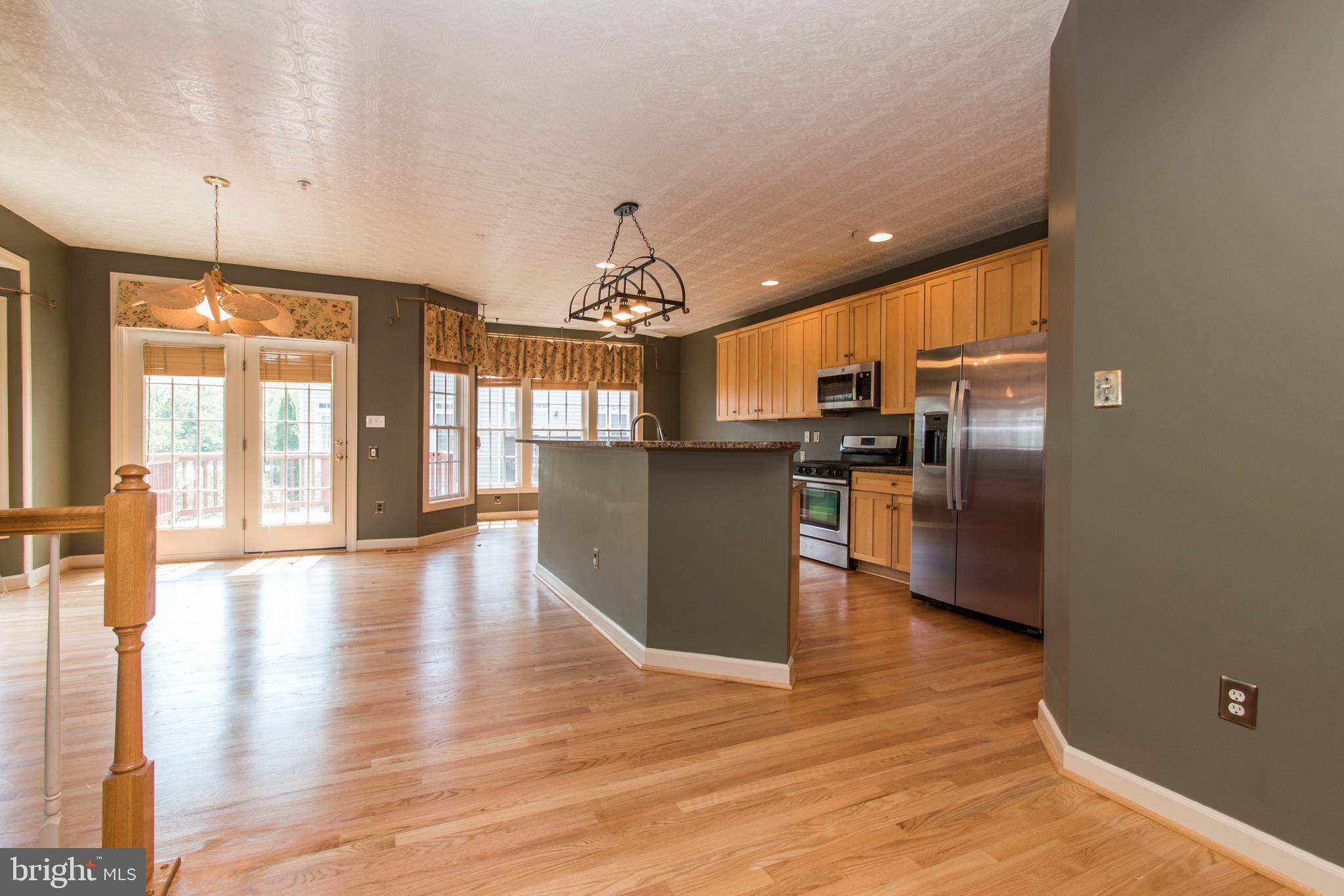 KINGSVIEW VILLAGE - Residential Lease