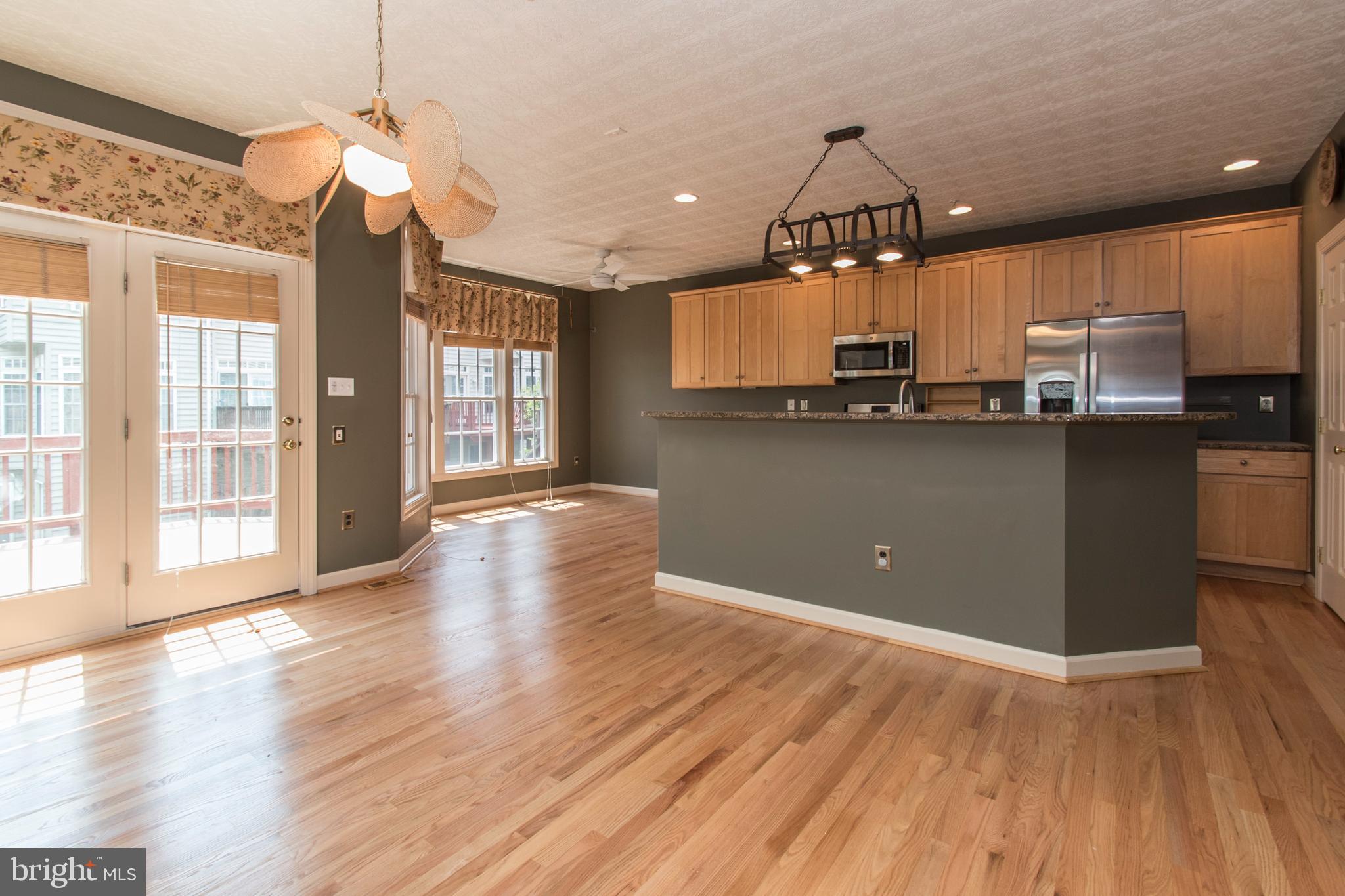 KINGSVIEW VILLAGE - Residential Lease