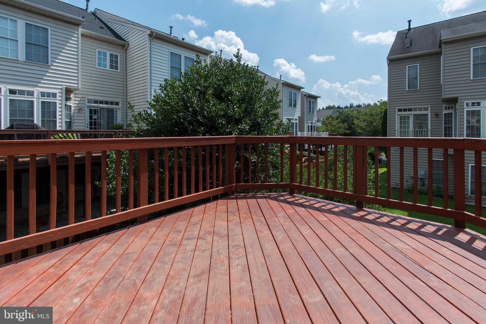 KINGSVIEW VILLAGE - Residential Lease